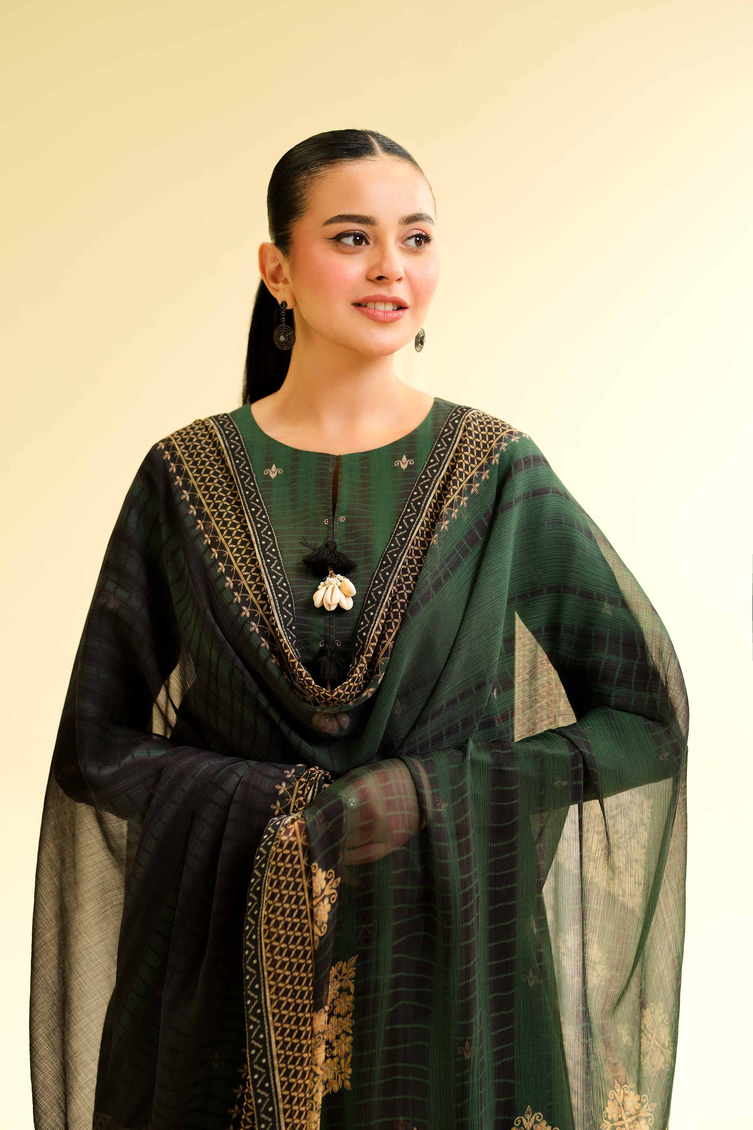 NishatUK - Green Printed Lawn 3-piece unstitched Suit