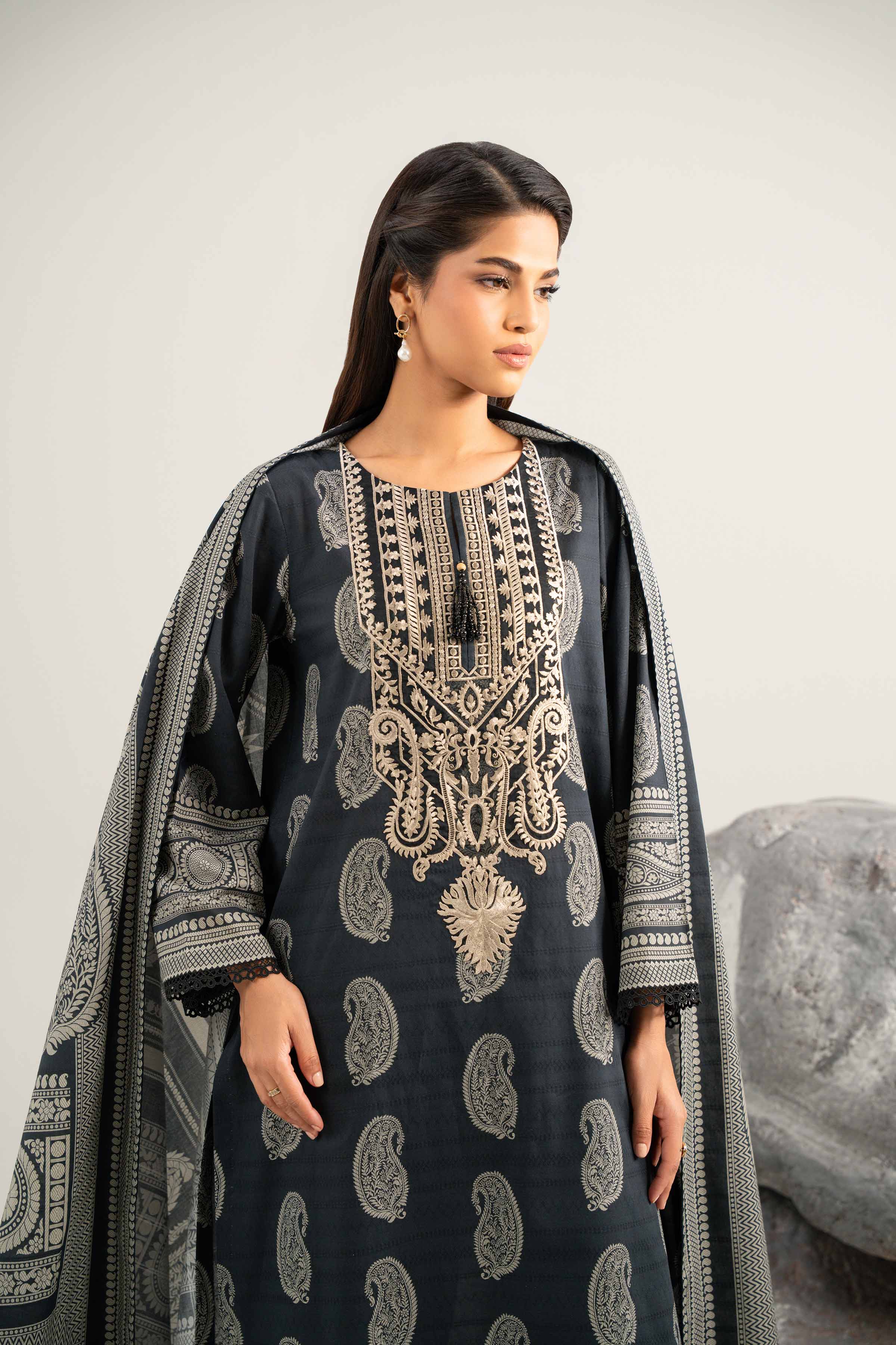 Nishat UK - Black Embroidered Lawn 3 Pieces unstitched suit