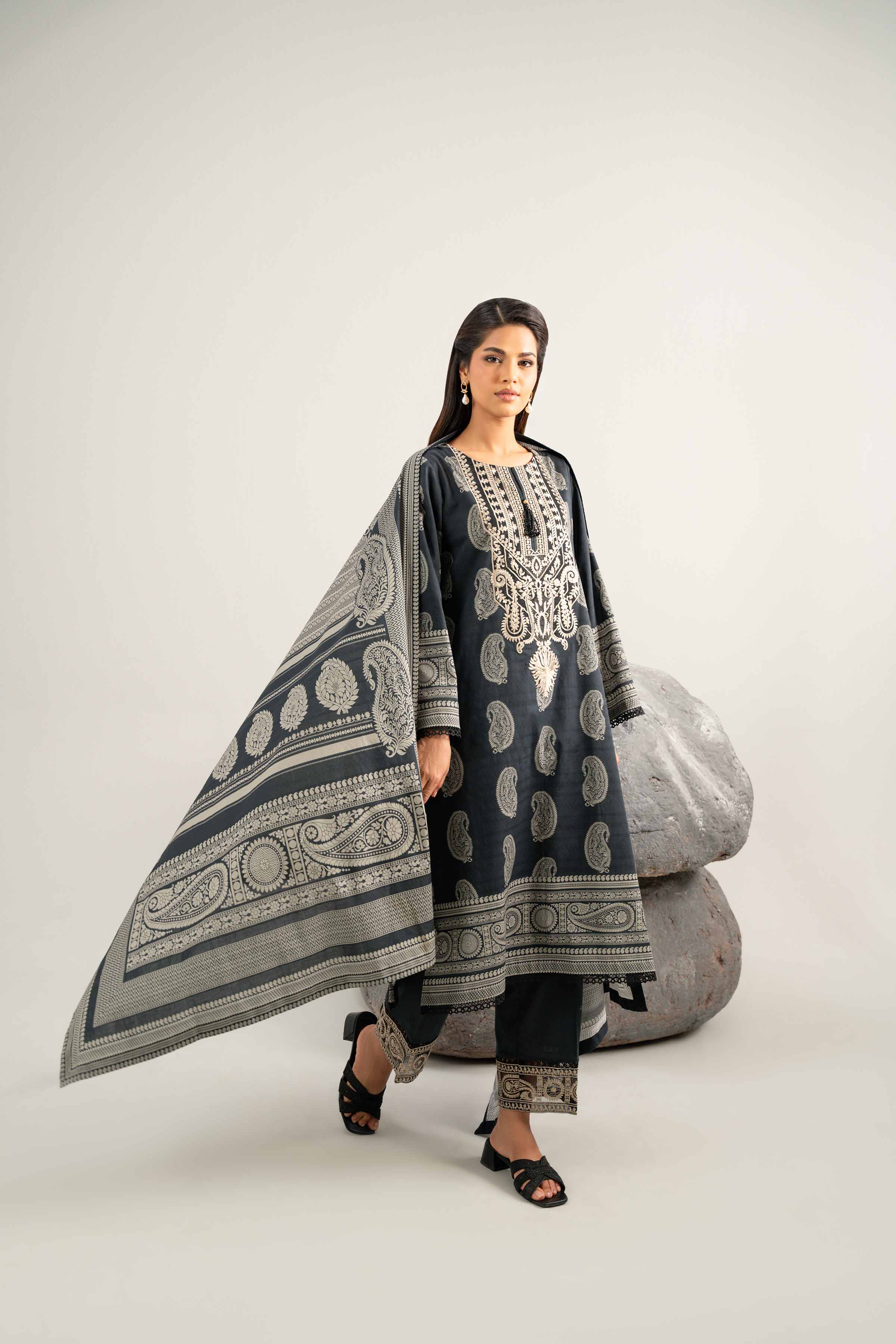 Nishat UK - Black Embroidered Lawn 3 Pieces unstitched suit