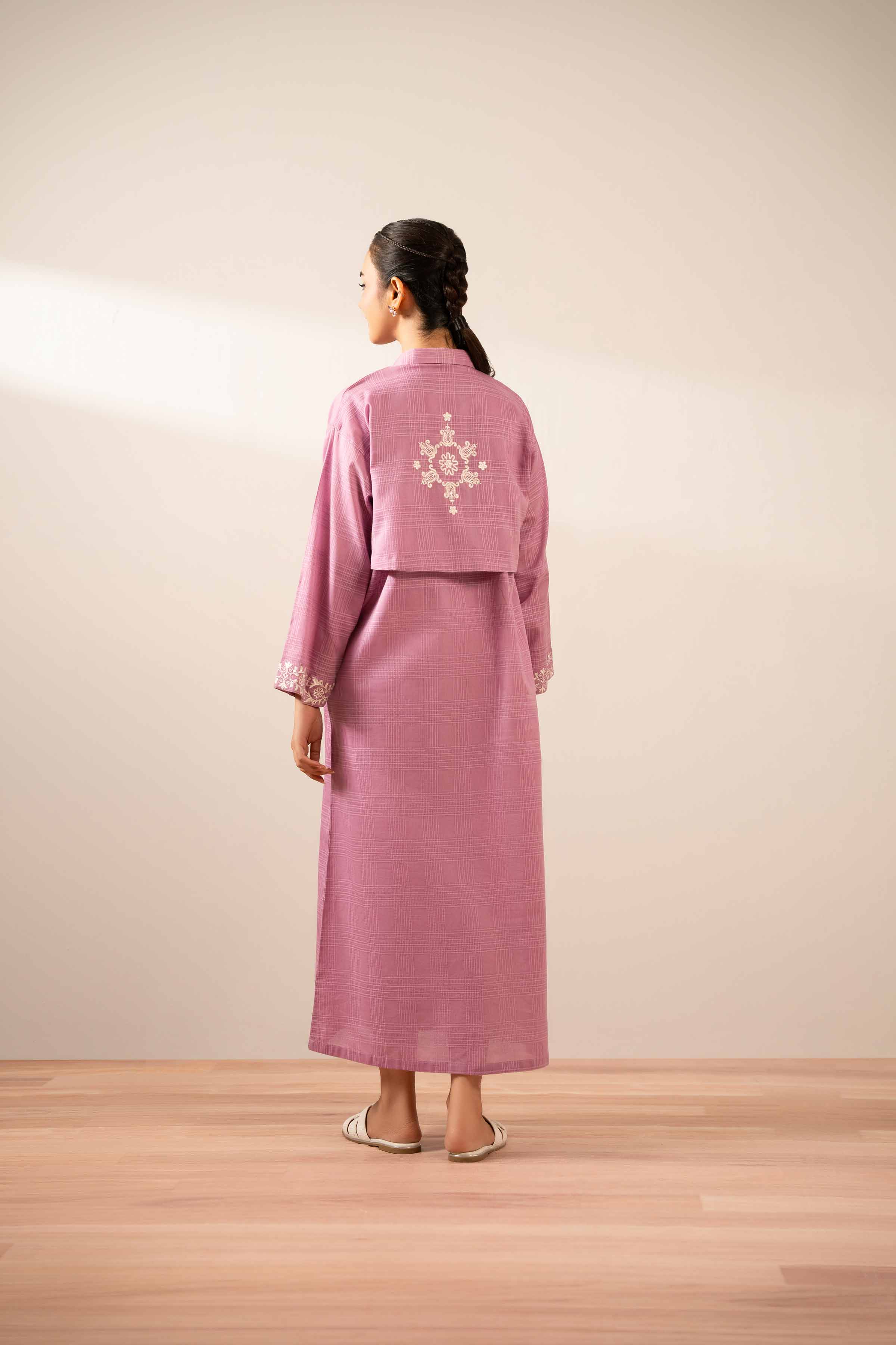 NishatUK - Pink Embroidered Lawn 2-piece ready to wear Fustan