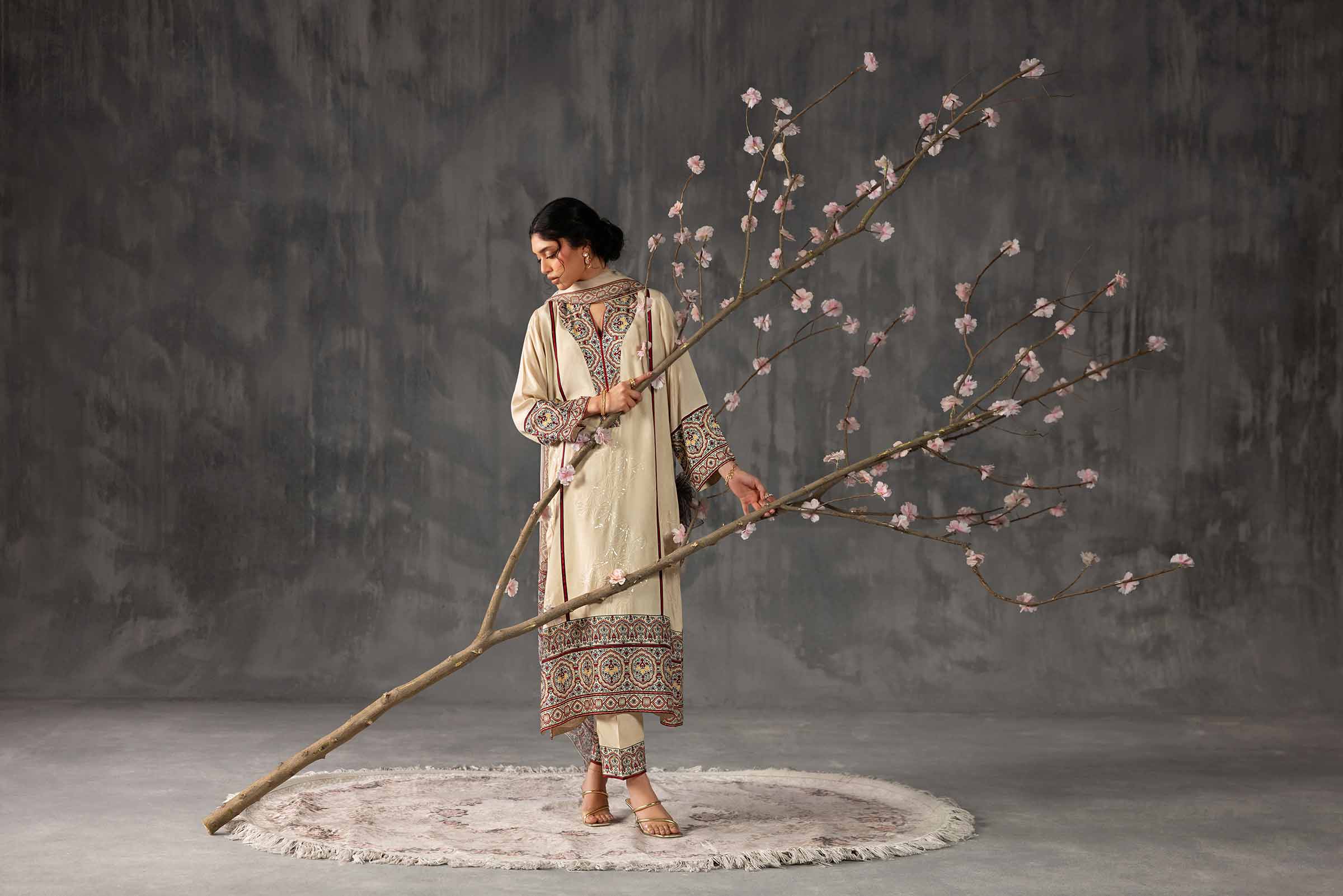 Nishat UK - Off White Embroidered Silk 3 Pieces ready To Wear luxury Suit