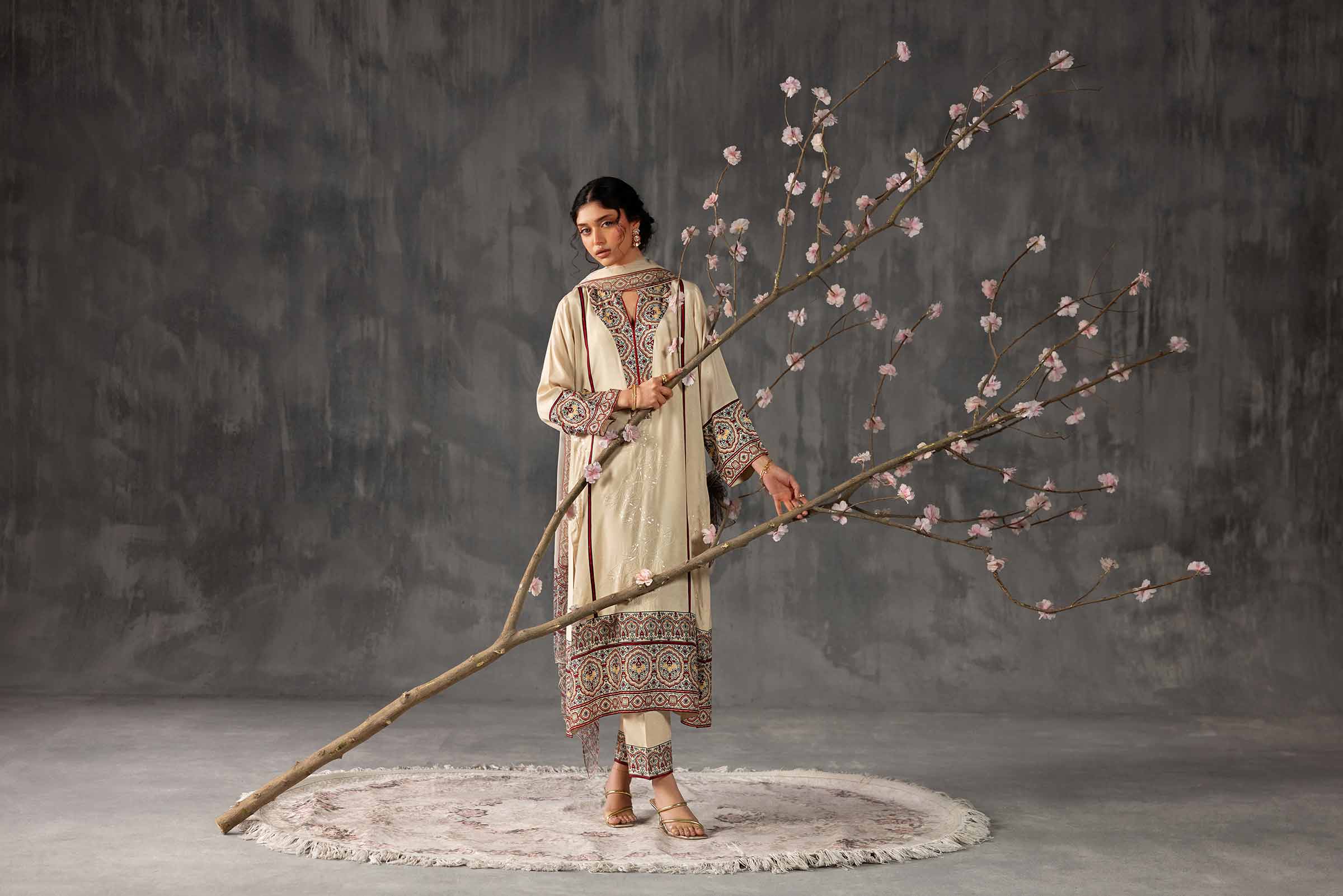 Nishat UK - Off White Embroidered Silk 3 Pieces ready To Wear luxury Suit