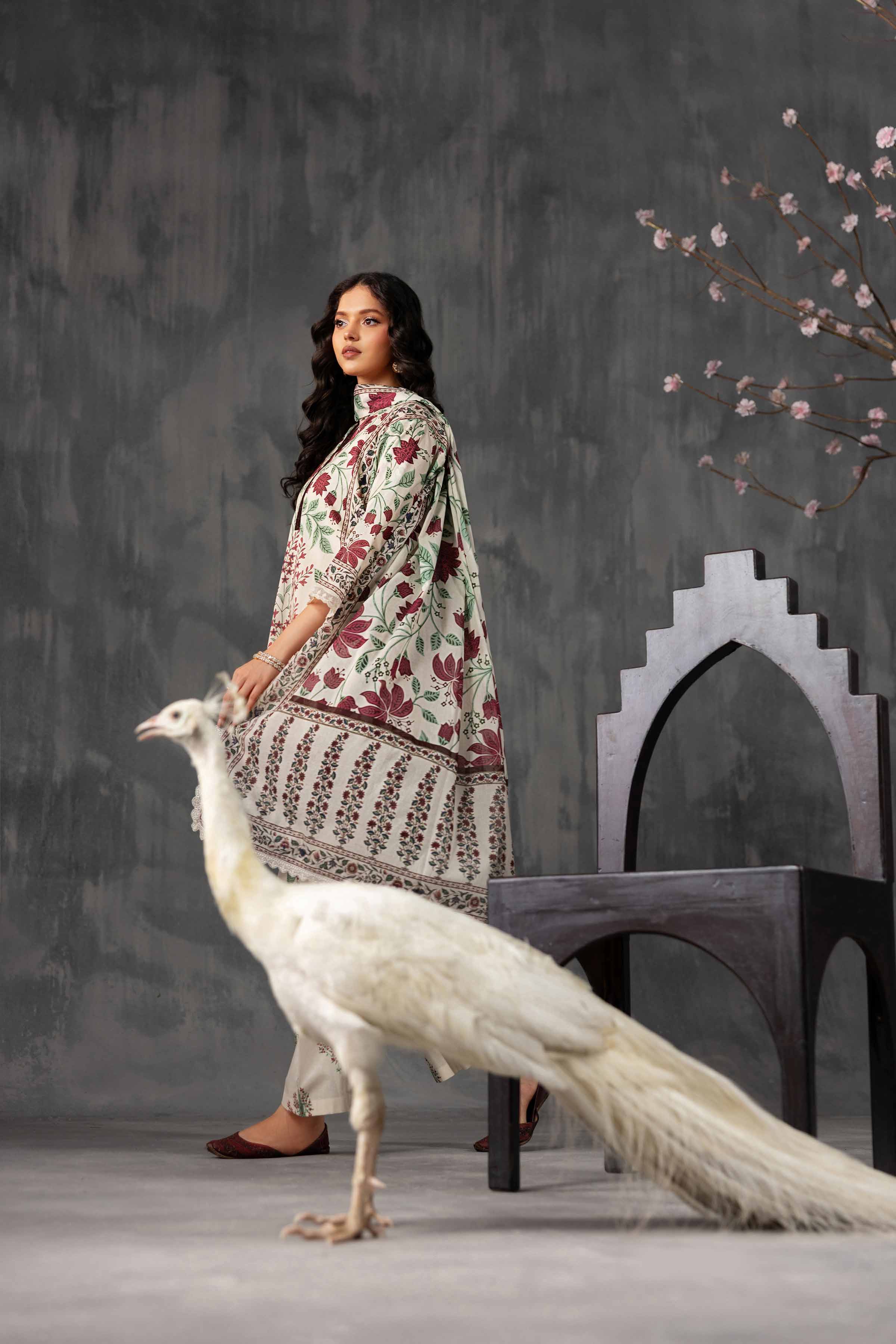 Nishat UK - Off White Printed Lawn 3-piece ready to wear luxury Suit