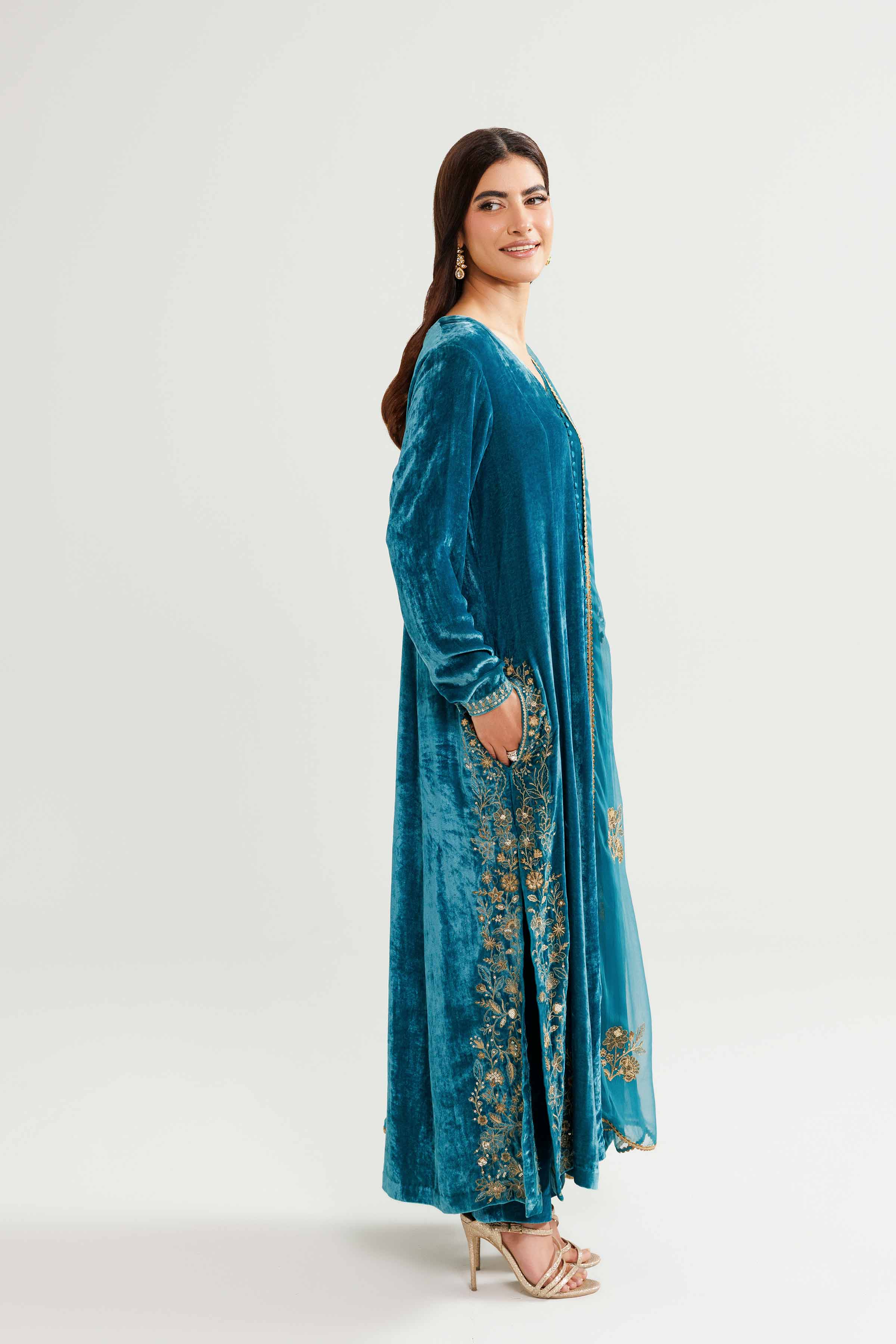 NishatUK - Ferozi Embroidered Velvet 3-piece ready to wear Suit