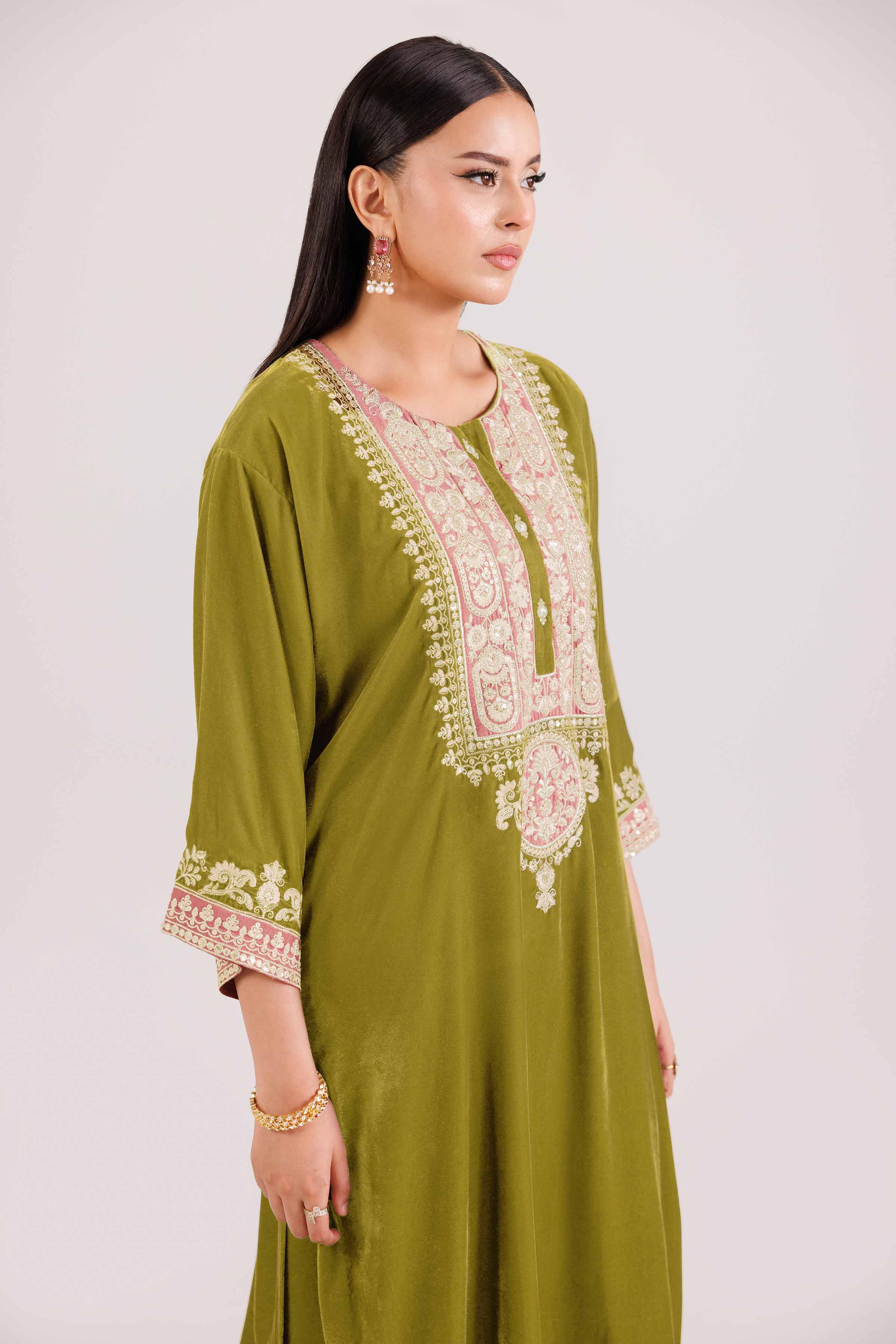 Nishat UK - 2 Piece - Embroidered Suit - KFW25-30