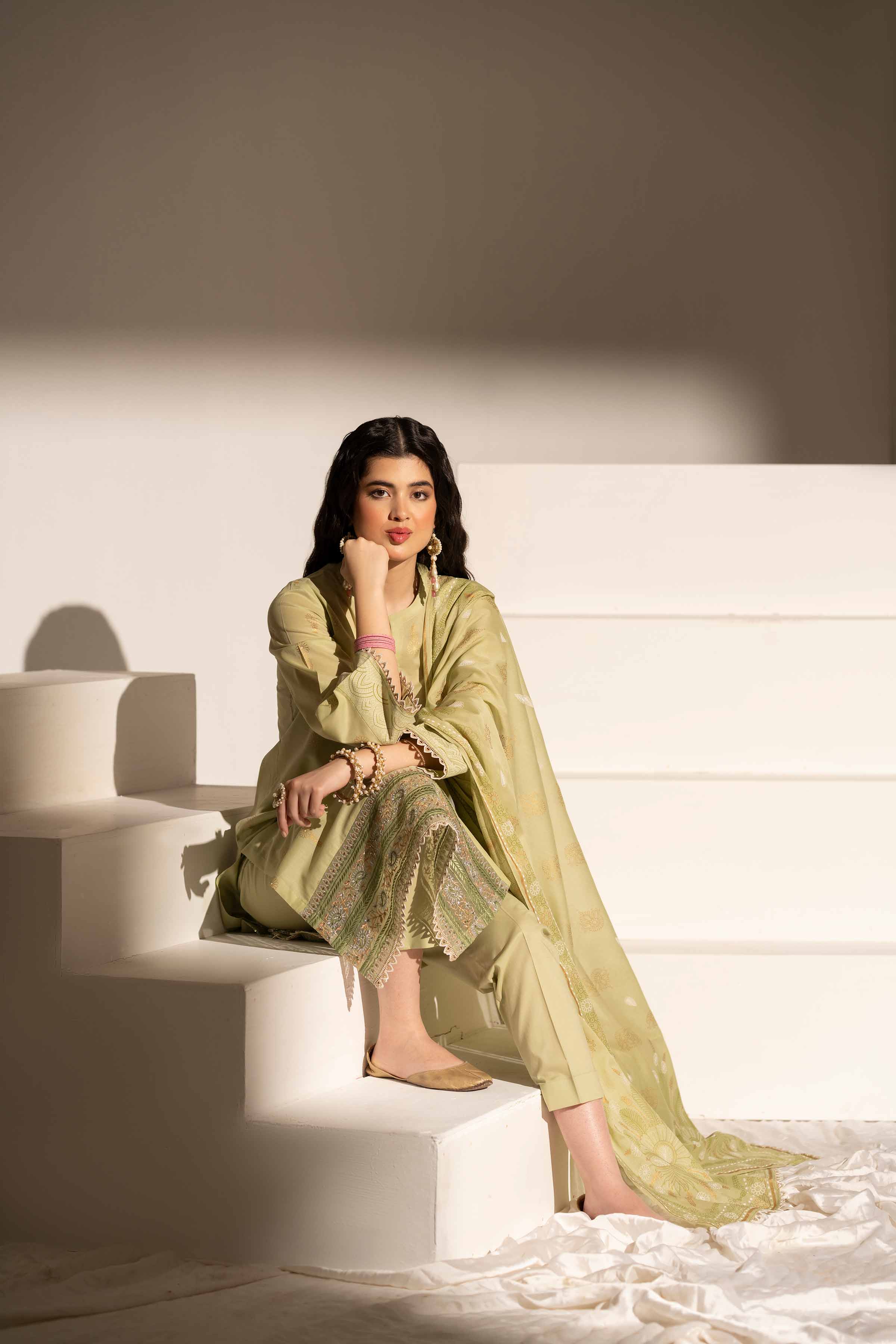 NishatUK - Pistachio Embroidered Lawn 3-piece ready to wear Suit