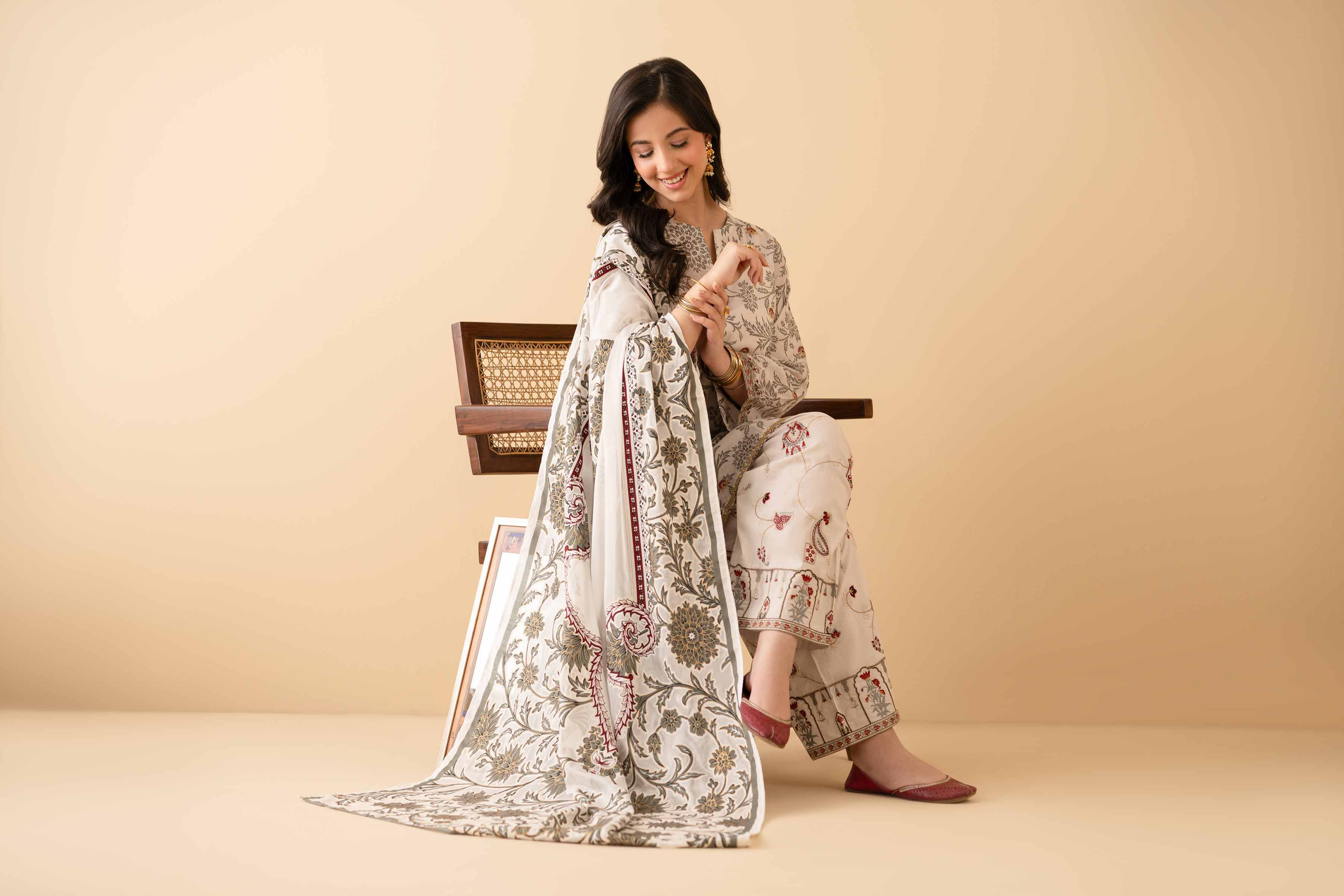 NishatUK - Light Grey Embroidered Lawn 3-piece ready to wear Suit