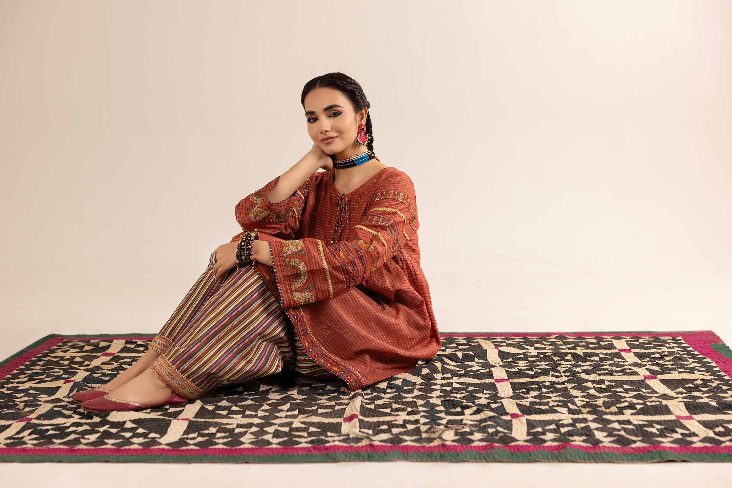 Nishat UK - 2 Piece - Printed Embroidered Suit - PE25-95