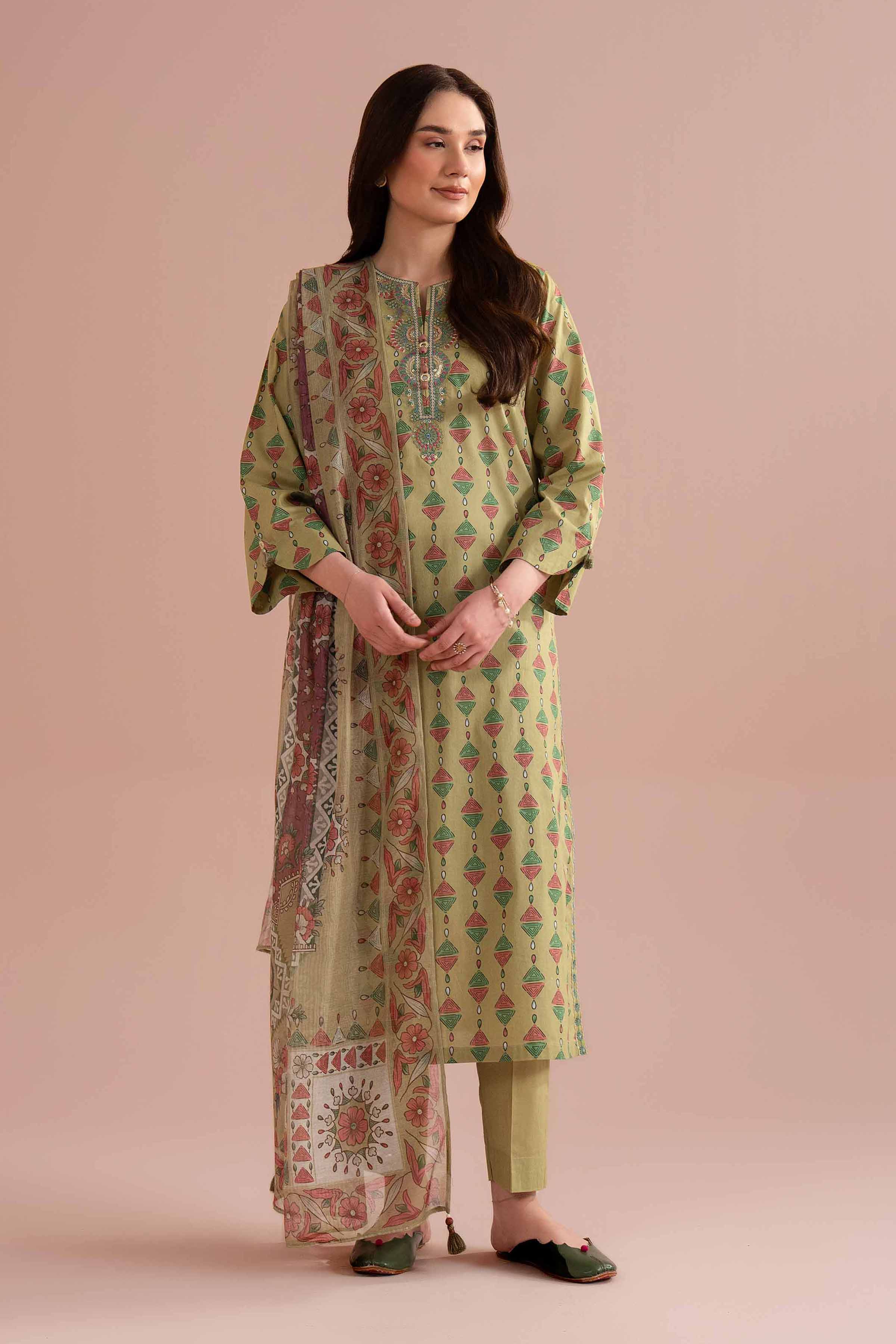NishatUK - Green Embroidered Lawn 3-piece ready to wear Suit