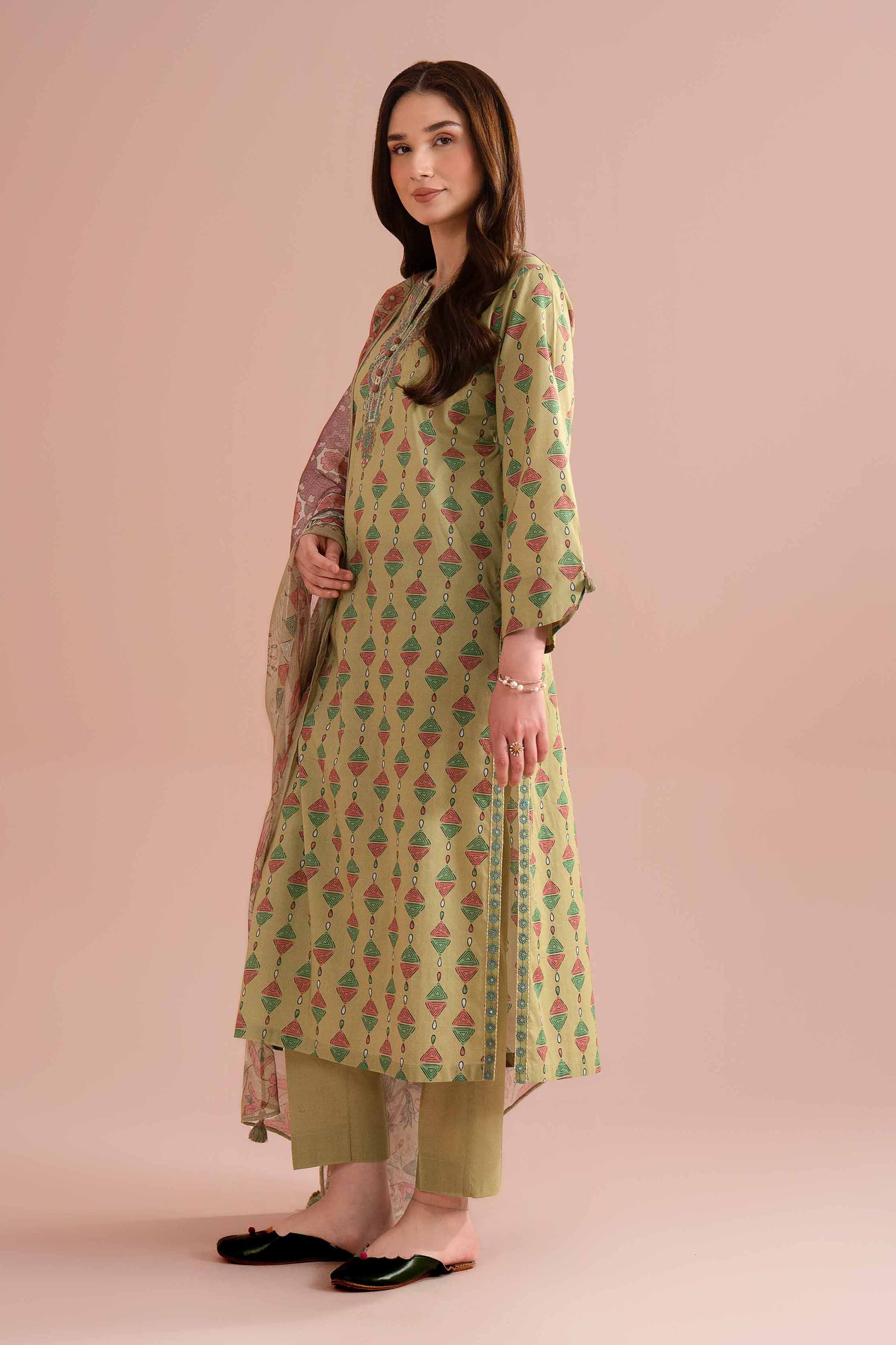 NishatUK - Green Embroidered Lawn 3-piece ready to wear Suit
