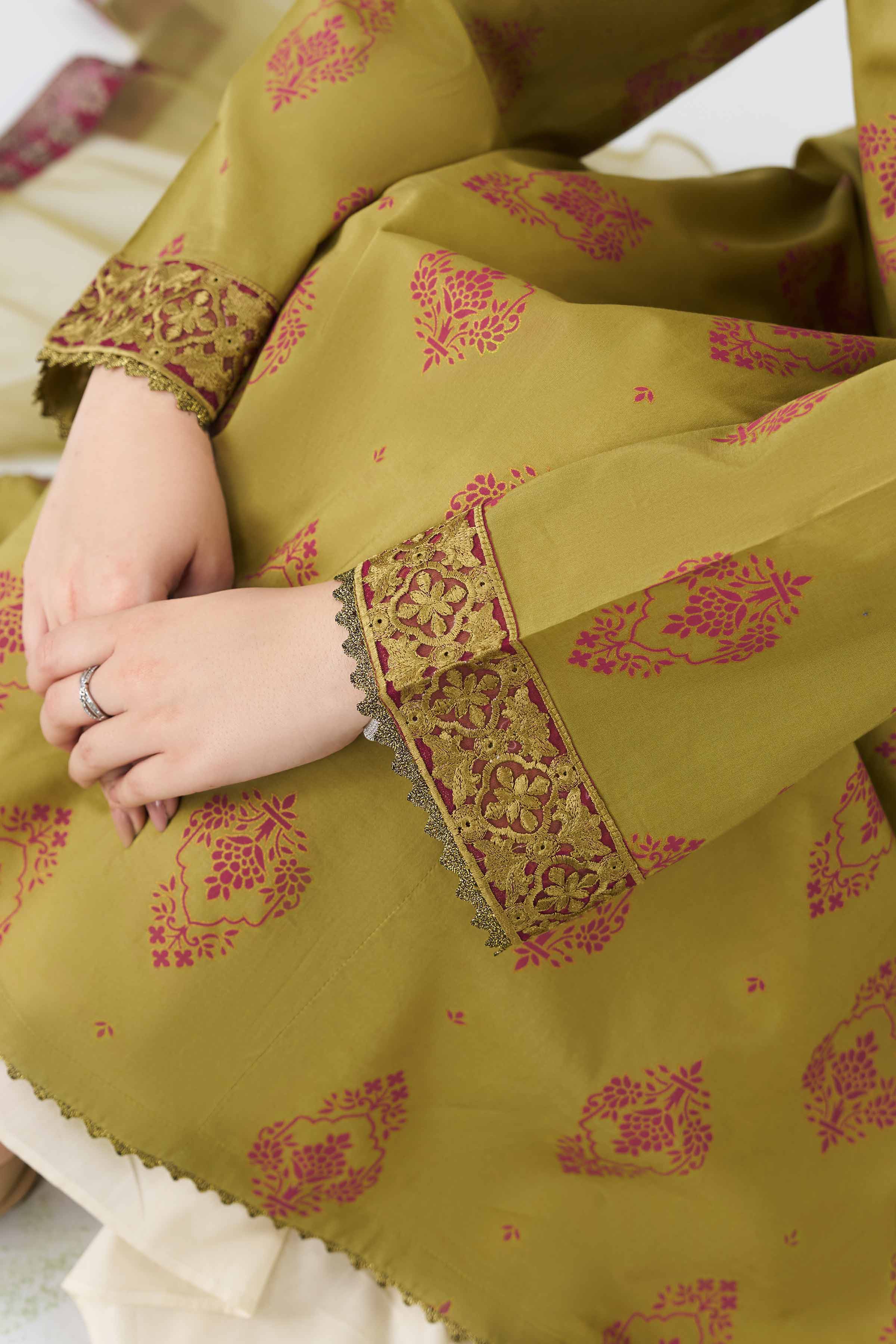 Nishat UK - Green Embroidered Lawn 2 Pieces ready to wear Dress