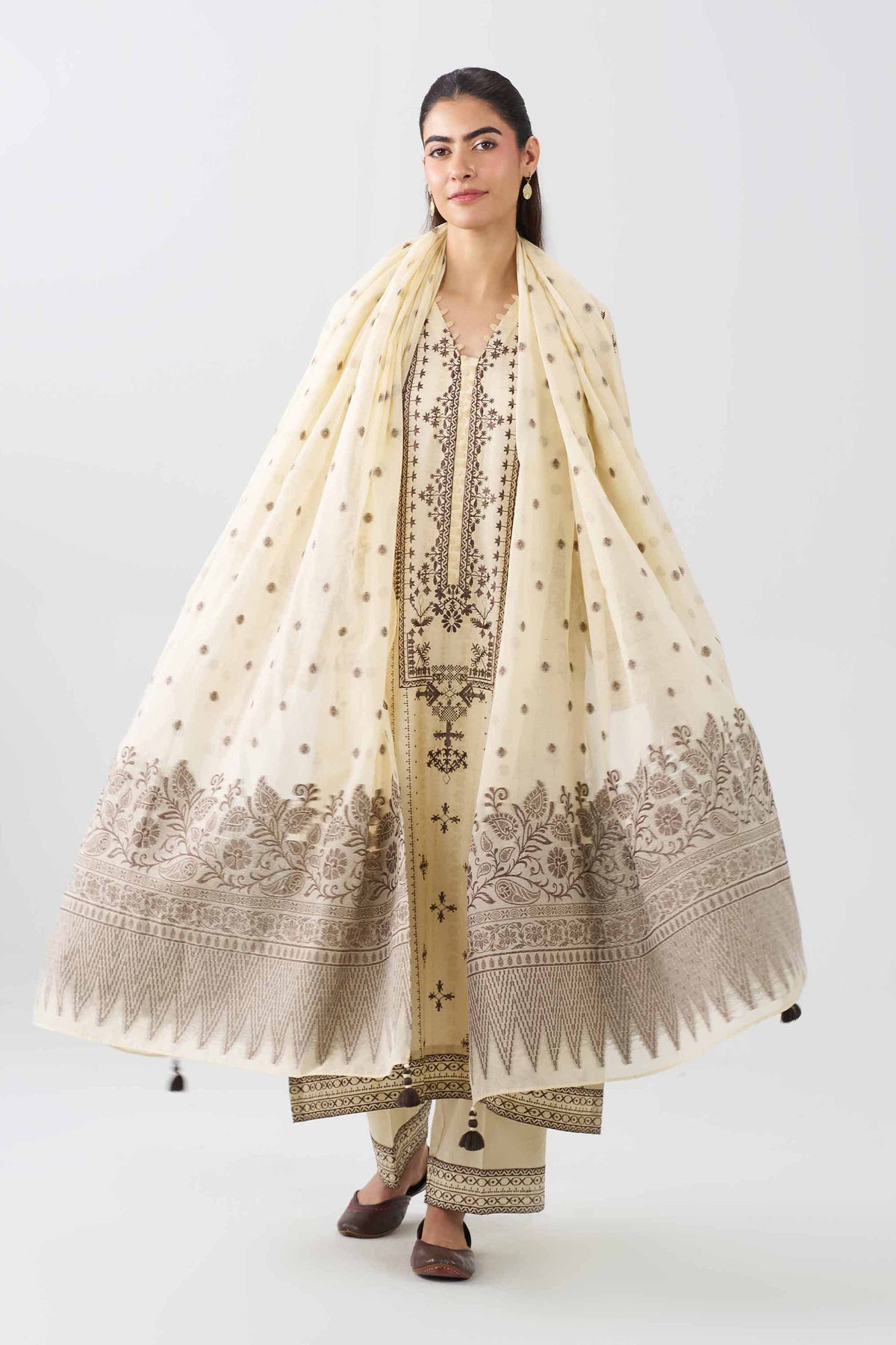 Nishat UK - Off White Embroidered Jacquard 3 Piece ready to wear Suit