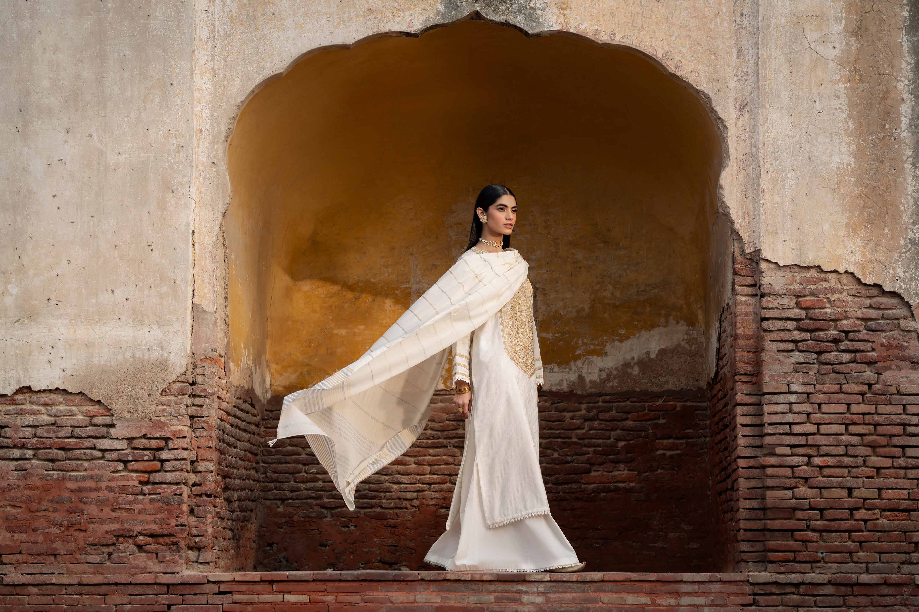 NishatUK - Off White Embroidered Jacquard 3-piece ready to wear Suit