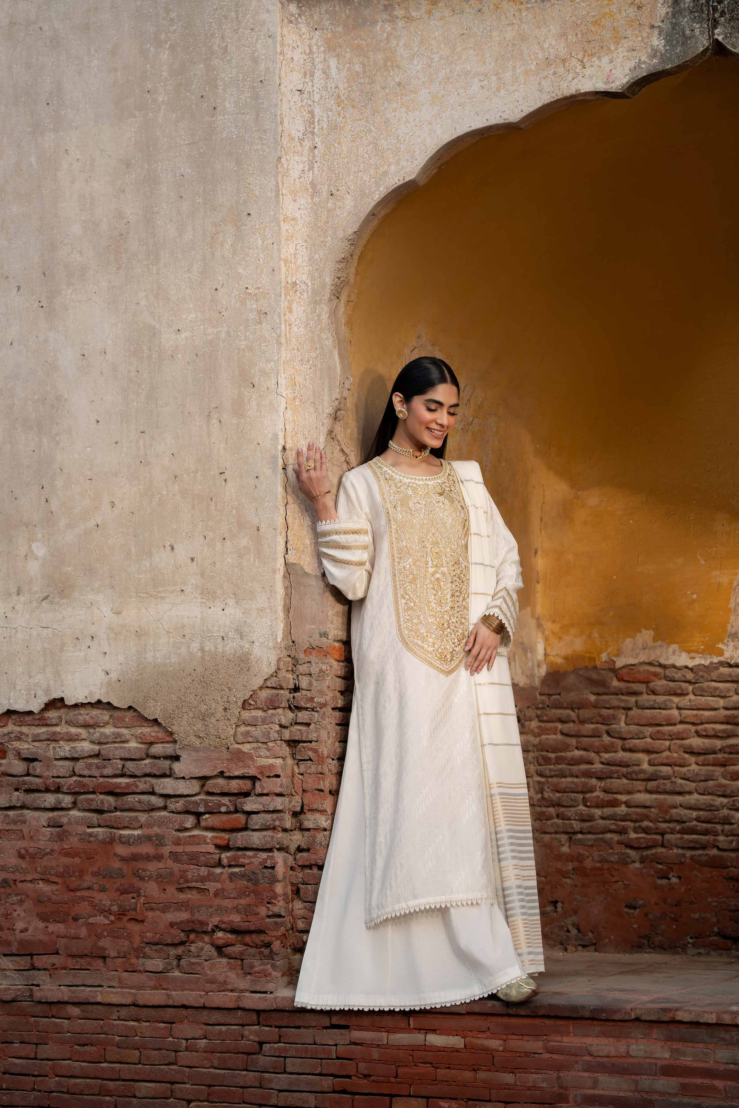 NishatUK - Off White Embroidered Jacquard 3-piece ready to wear Suit