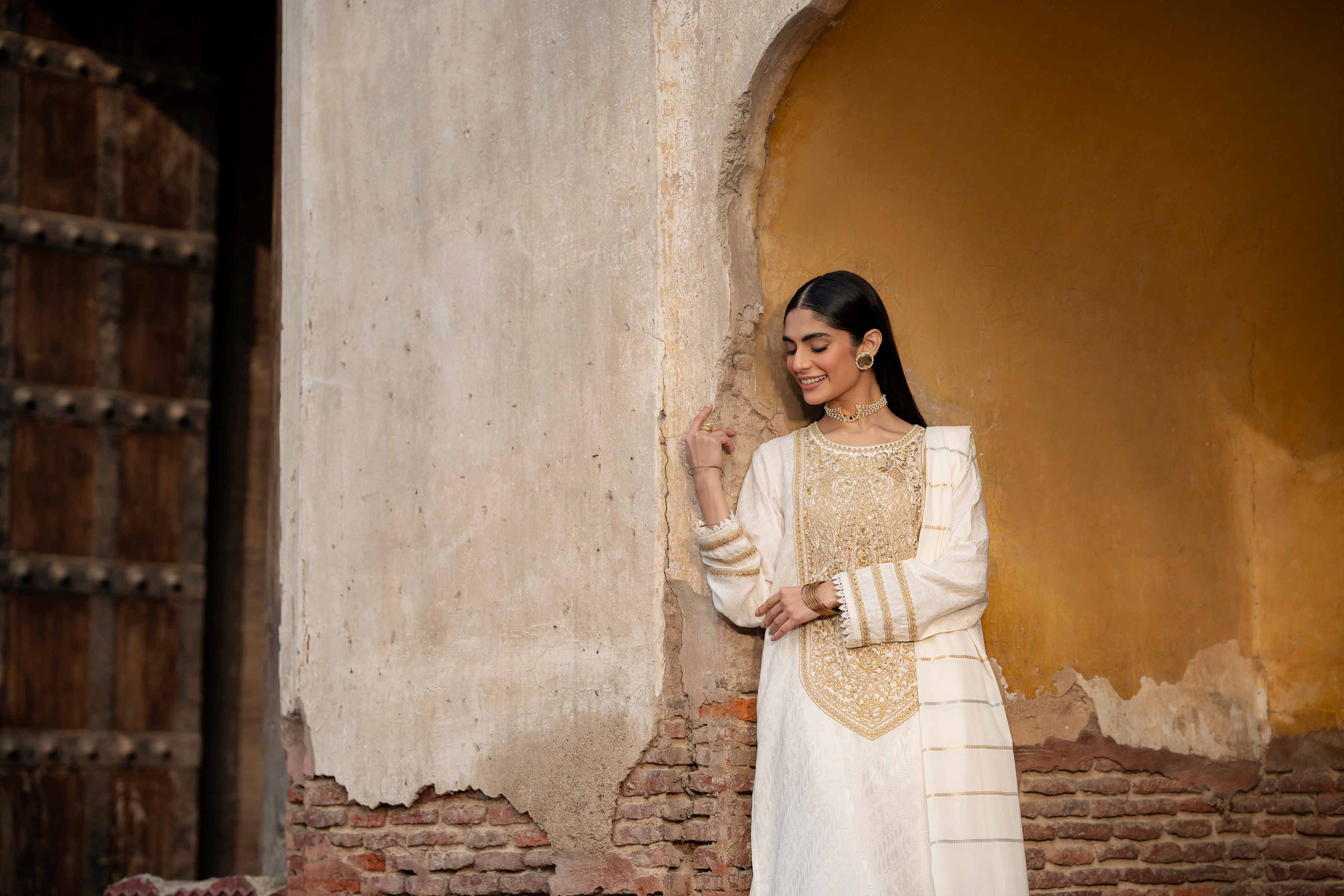 NishatUK - Off White Embroidered Jacquard 3-piece ready to wear Suit
