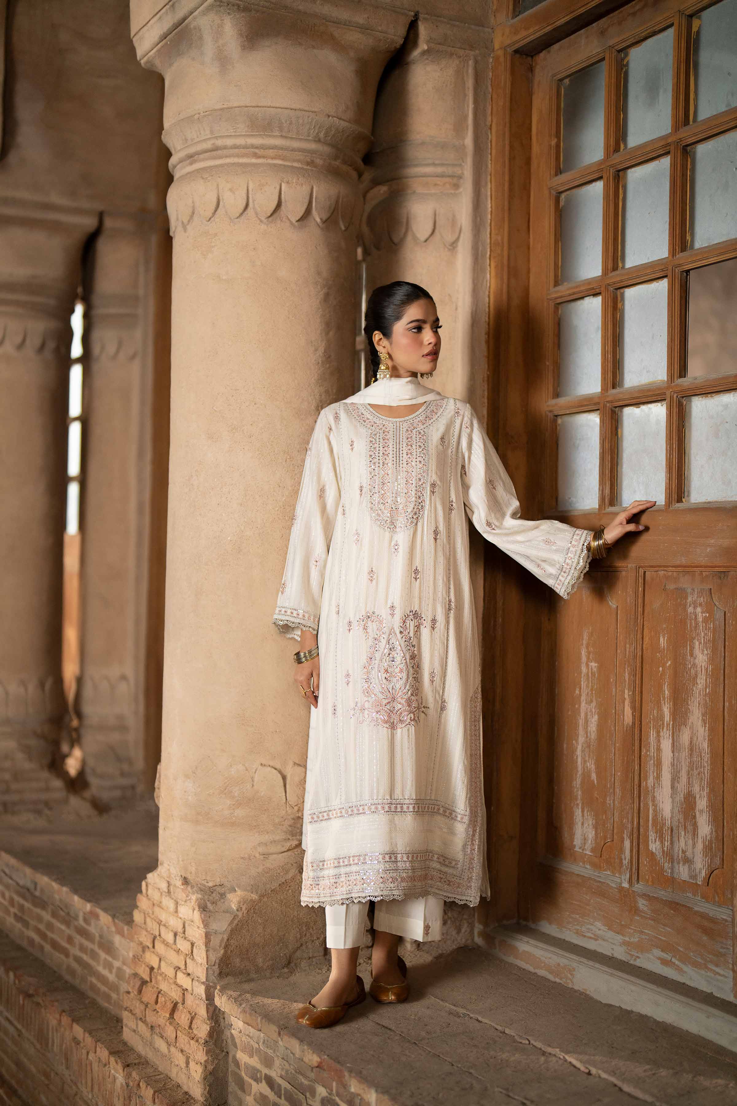 NishatUK - Off White Embroidered Jacquard 3-piece ready to wear Suit