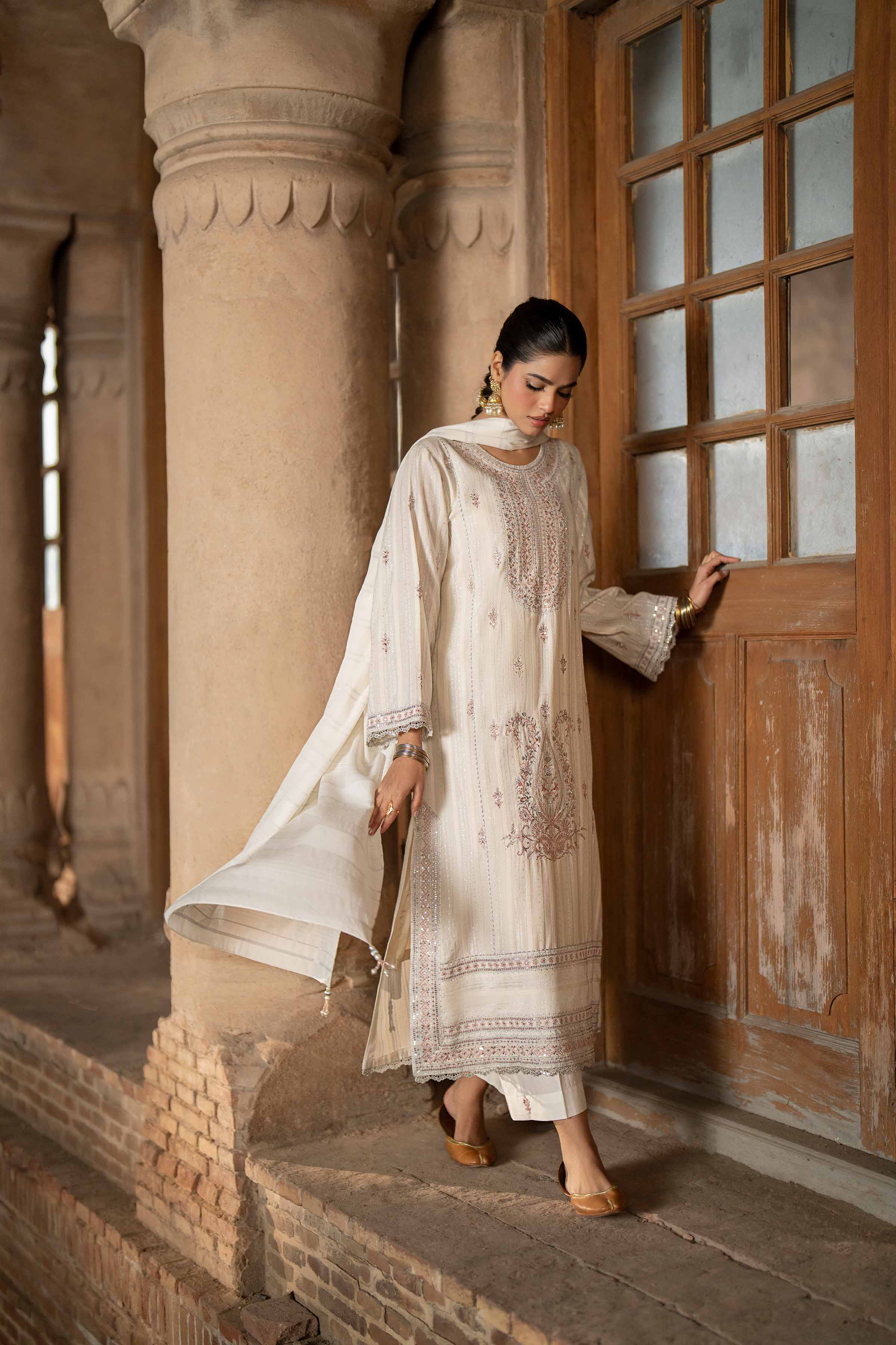 NishatUK - Off White Embroidered Jacquard 3-piece ready to wear Suit