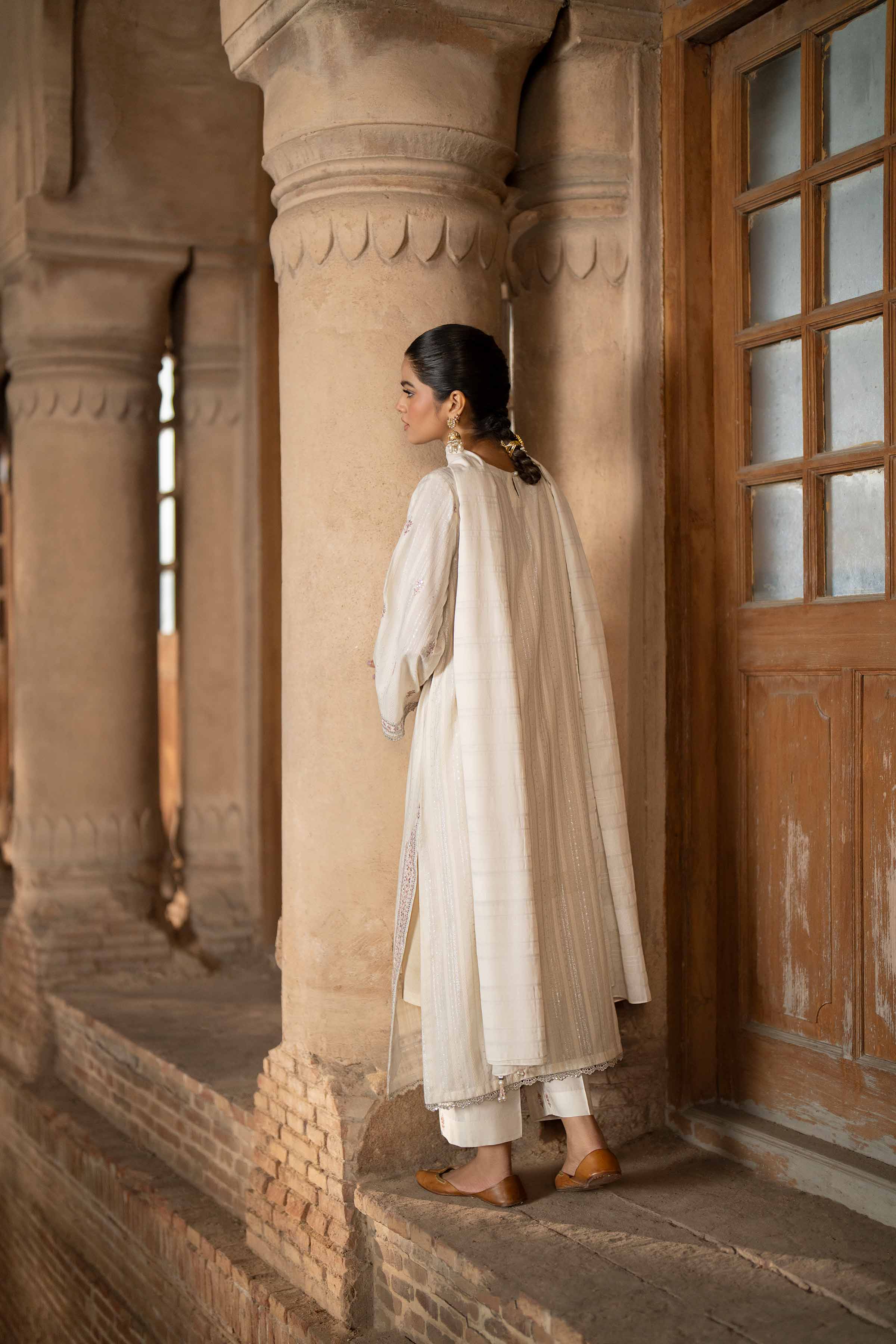 NishatUK - Off White Embroidered Jacquard 3-piece ready to wear Suit