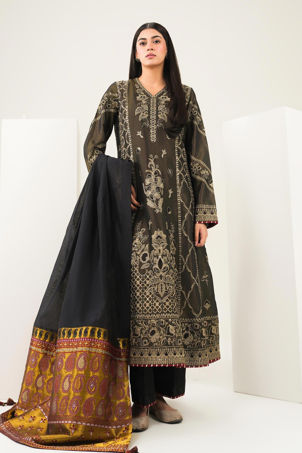 Nishat UK - Black Embroidered Yarn Dyed 3 Pieces ready to wear Suit