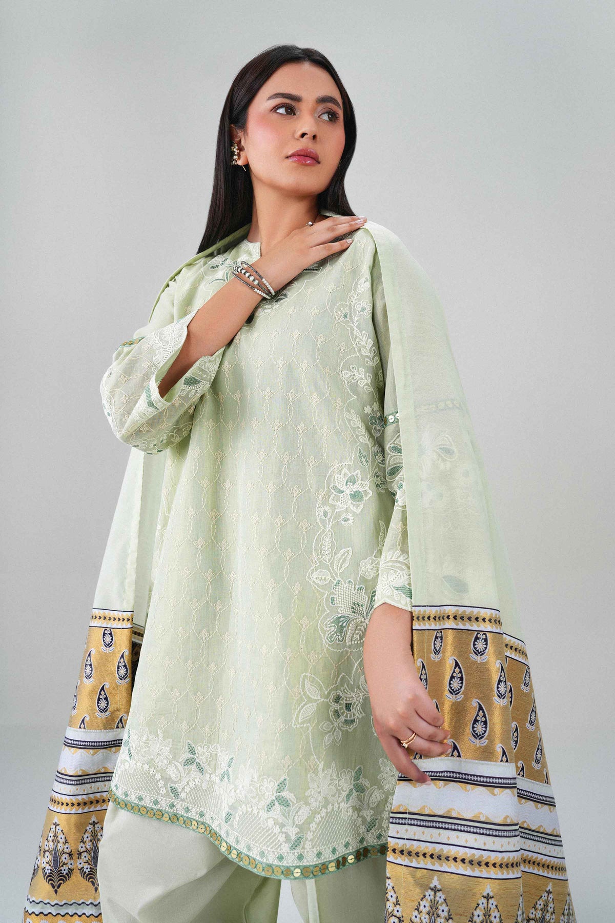 Nishat UK - Green Embroidered Yard Dyed 3 Pieces ready to wear Suit