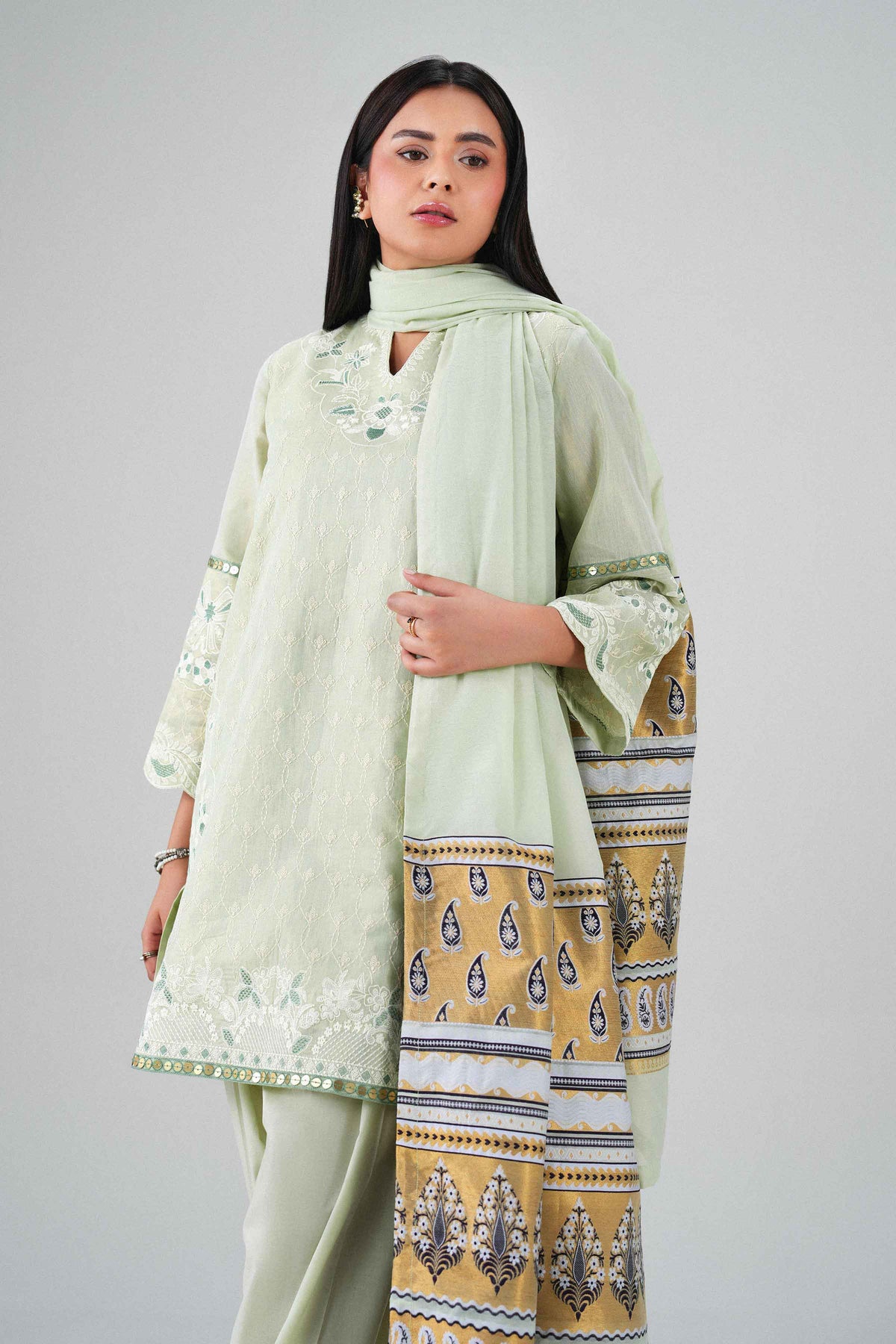 Nishat UK - Green Embroidered Yard Dyed 3 Pieces ready to wear Suit