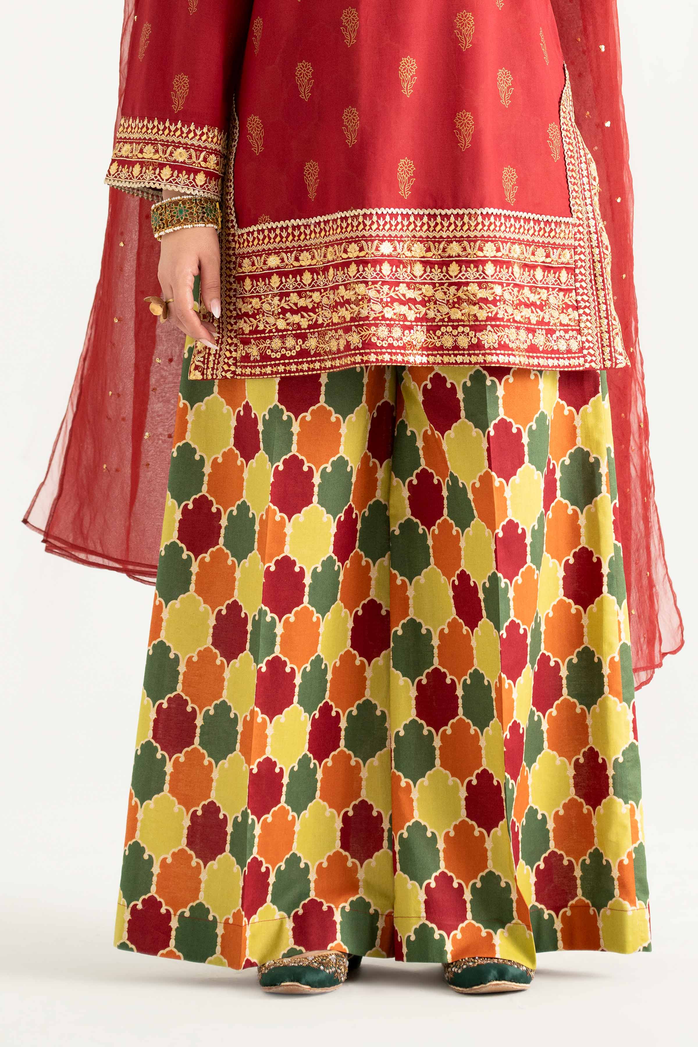 NishatUK - Maroon Embroidered Lawn 3-piece ready to wear Suit