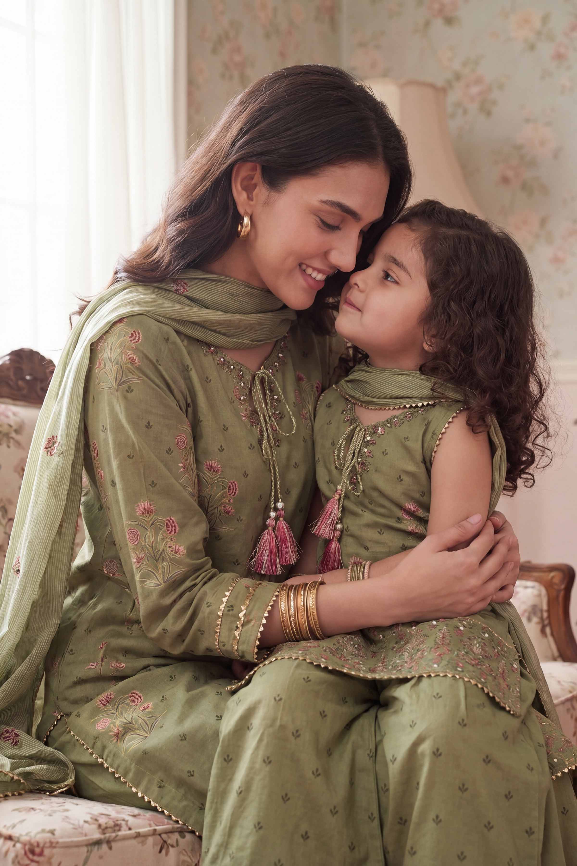 Nishat UK - Green Embroidered Lawn 3-piece ready to wear Suit