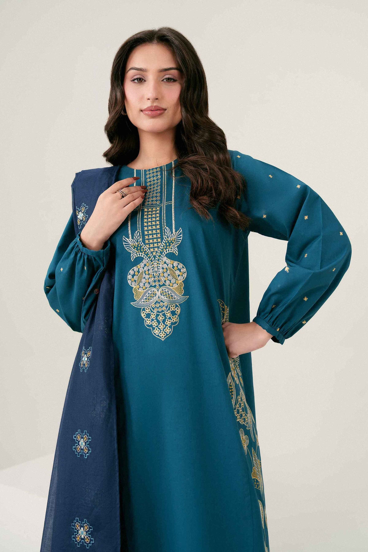 Nishat UK - Green Embroidered Cambric 3 Pieces ready to wear