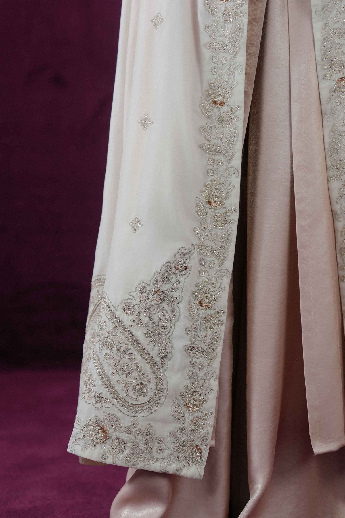 Nishat UK - White Embroidered Velvet 1 Piece ready to wear shawl