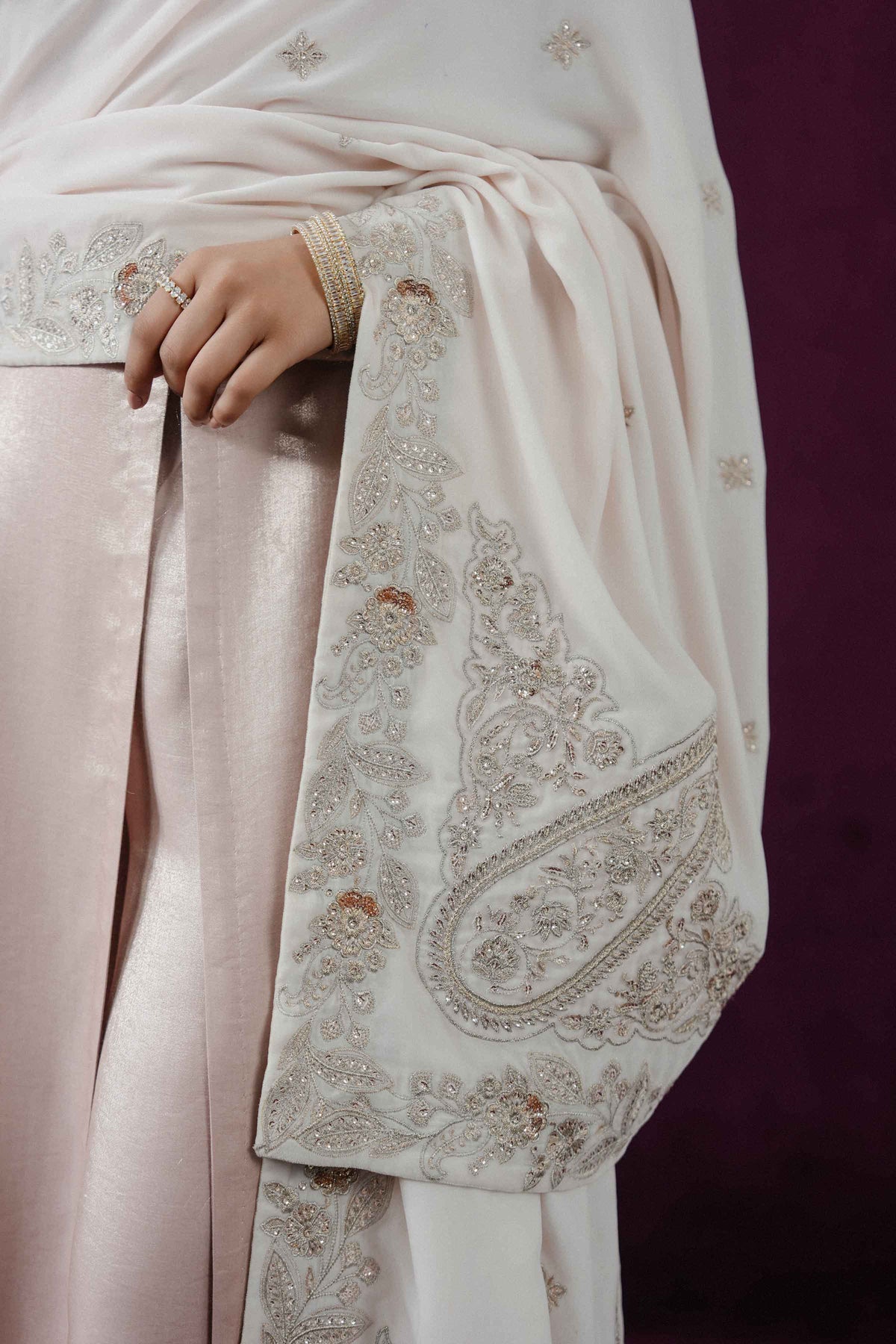 Nishat UK - White Embroidered Velvet 1 Piece ready to wear shawl