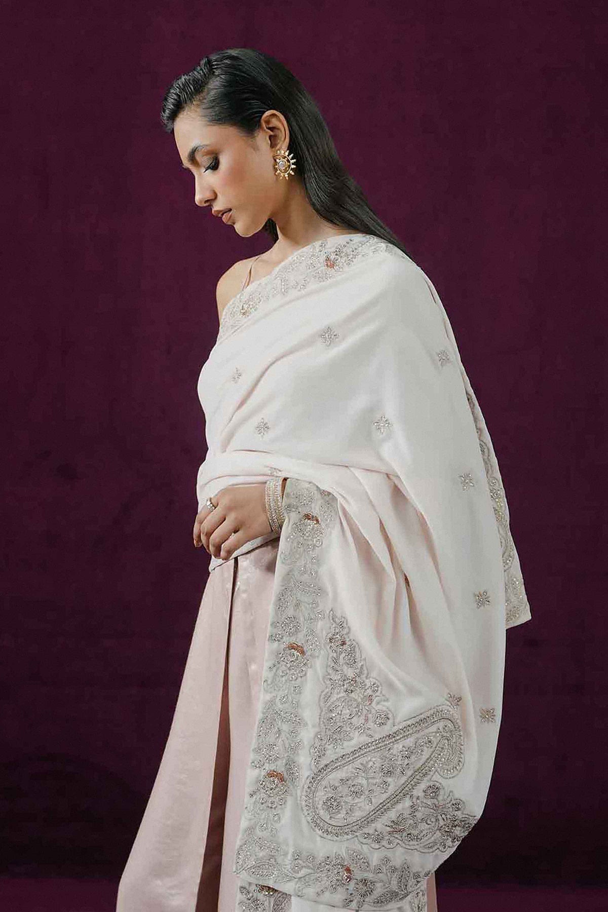 Nishat UK - White Embroidered Velvet 1 Piece ready to wear shawl