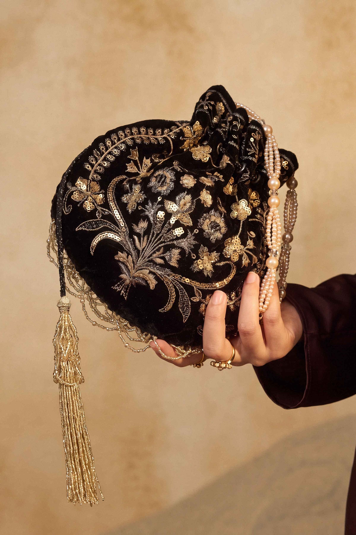 Nishat UK - Black Embroidered Velvet 1 Piece ready to wear Pouch