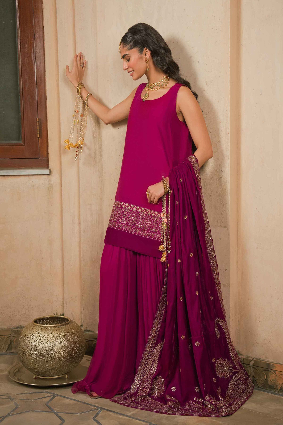 Nishat UK - Pink Embroidered Velvet 1 Piece ready to wear shawl