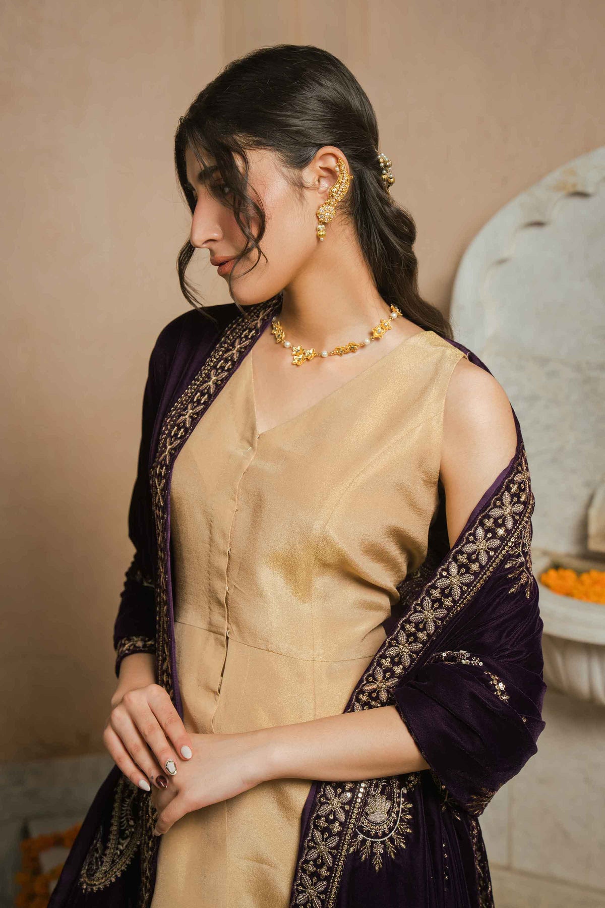 Nishat UK - Purple Embroidered Velvet 1 Piece ready to wear shawl