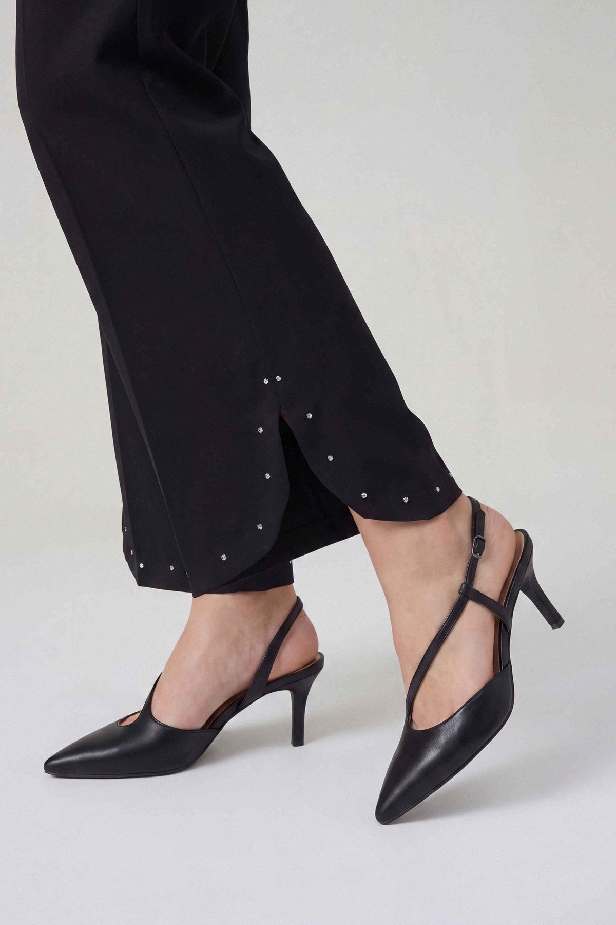 Nishat UK - Black Solids Cambric 1 Piece ready to wear
