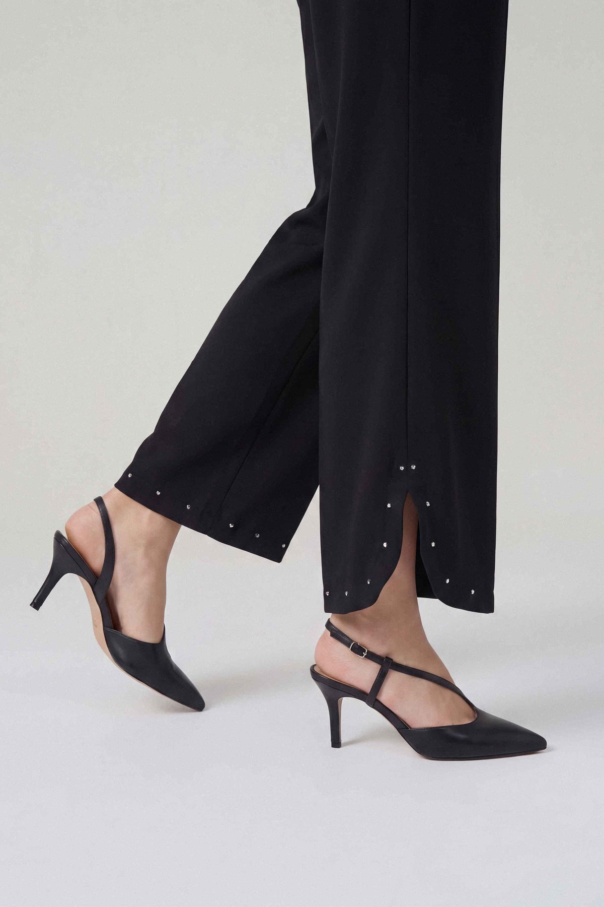 Nishat UK - Black Solids Cambric 1 Piece ready to wear