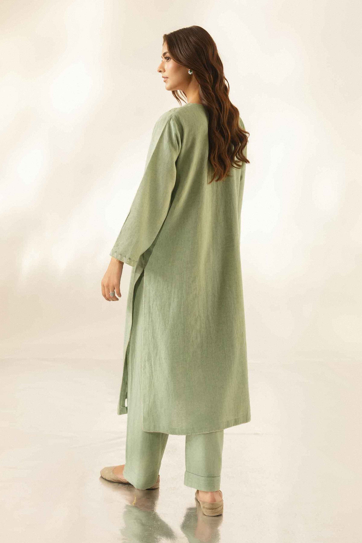 Nishat UK - Green Embroidered Linen 2 Pieces ready to wear luxury suit