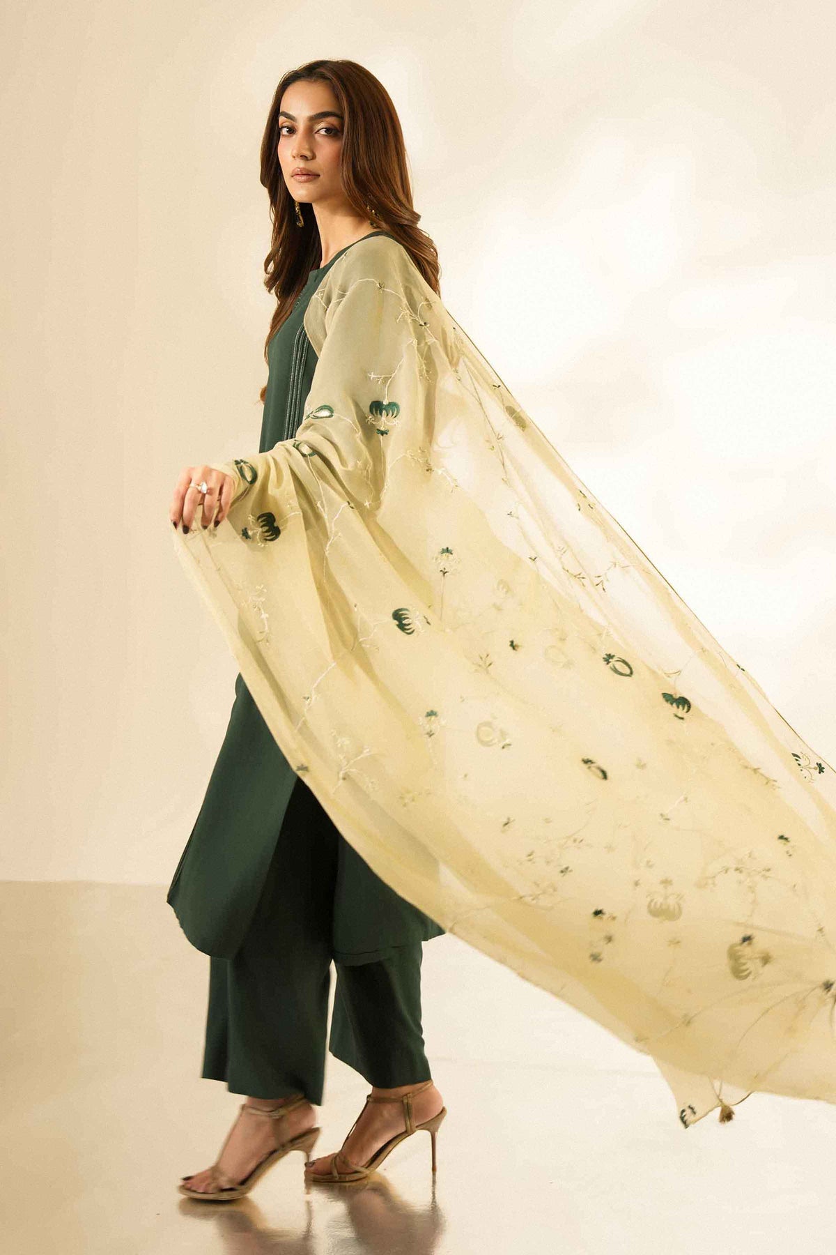 Nishat UK - Green Embroidered Linen 3 Pieces ready to wear luxury Suit
