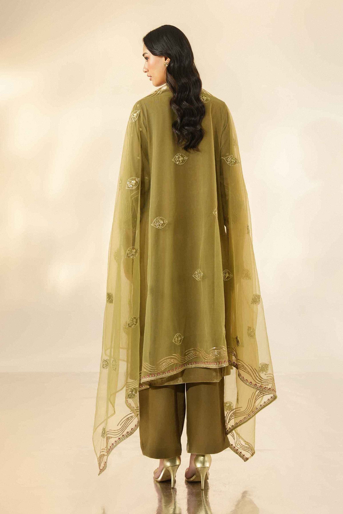 Nishat UK - Green Embroidered Velvet 3 Pieces ready to wear Suit
