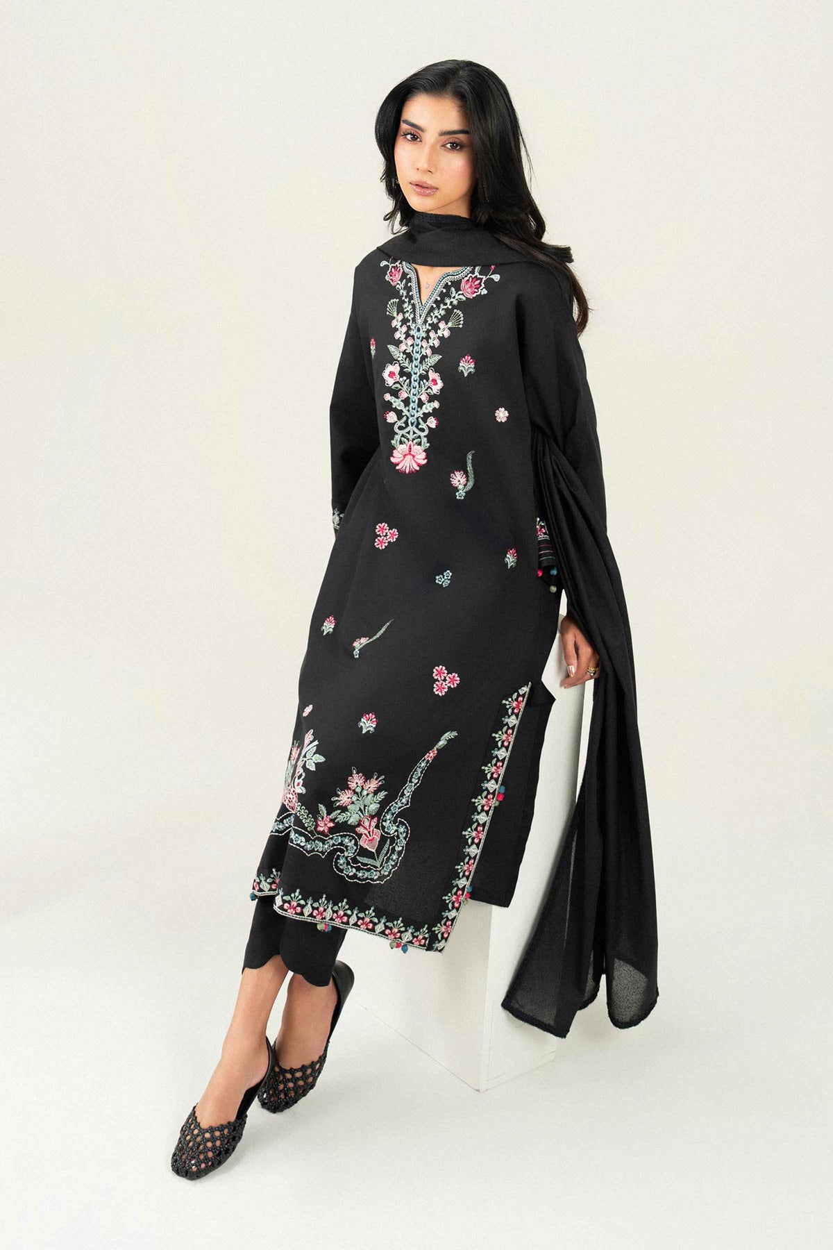 Nishat UK - Black Embroidered Karandi 3 Pieces ready to wear