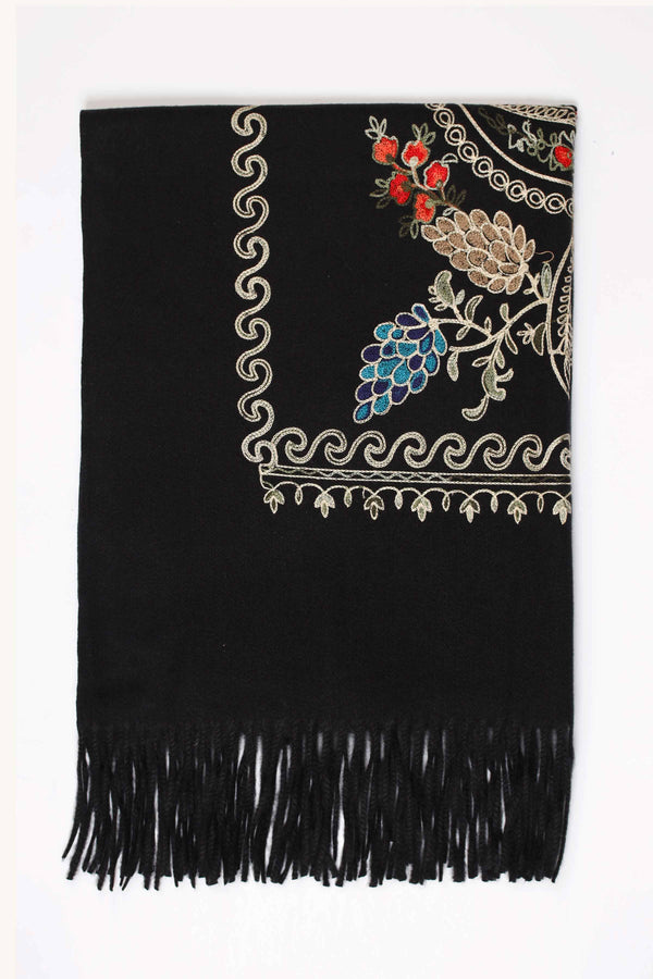 Black Women Shawl-440362103