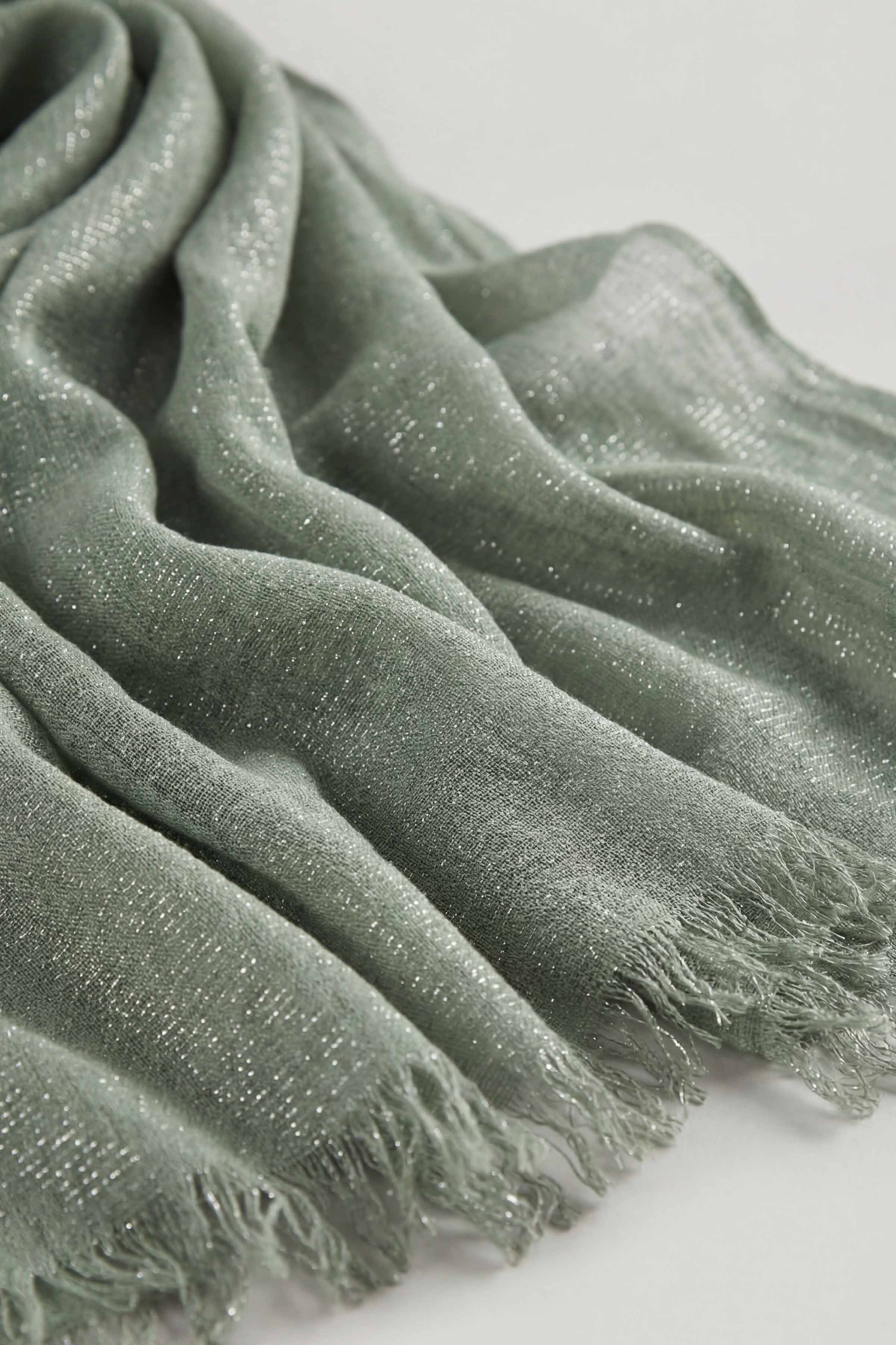 Green Women Scarf-443432104