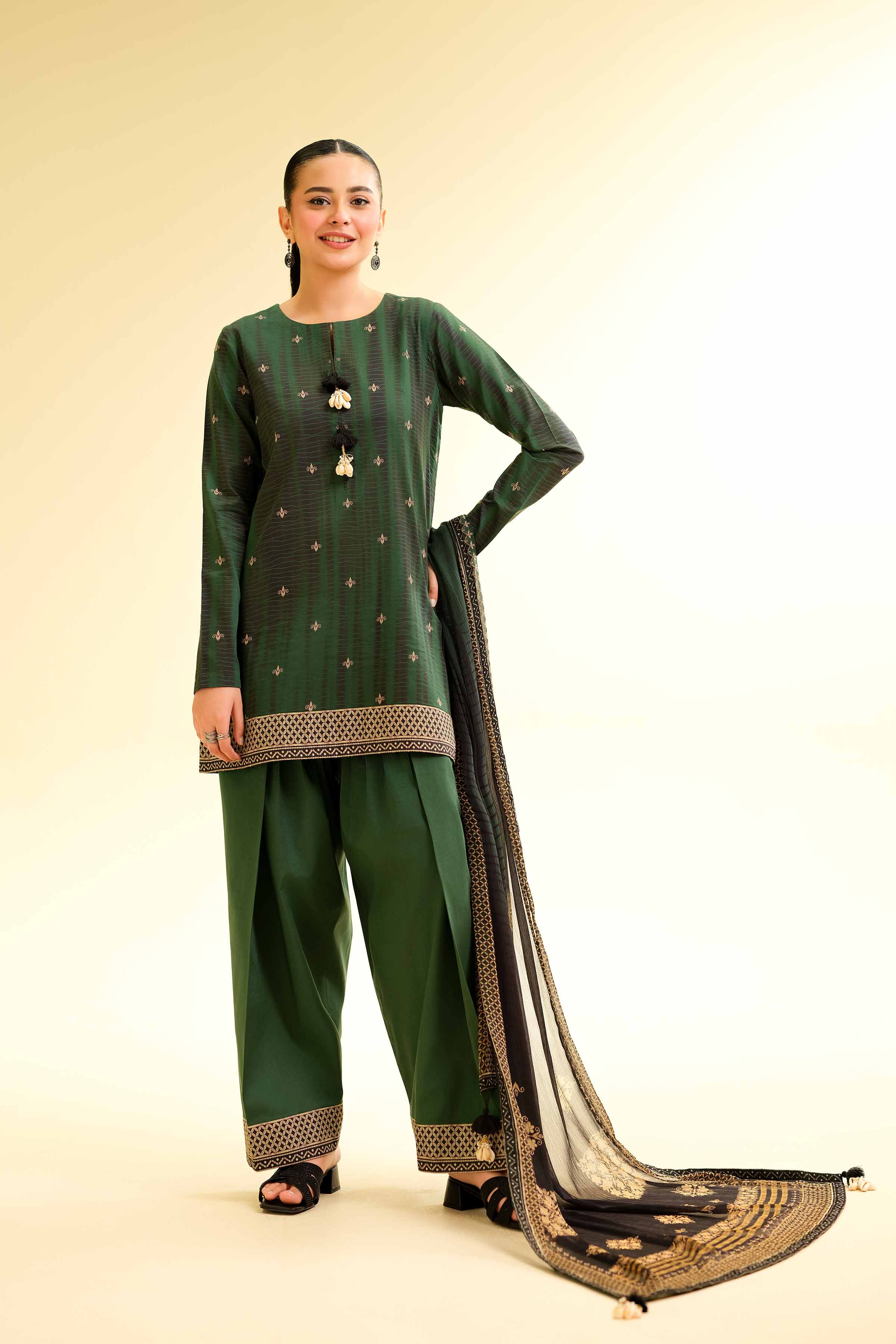 NishatUK - Green Printed Lawn 3-piece unstitched Suit