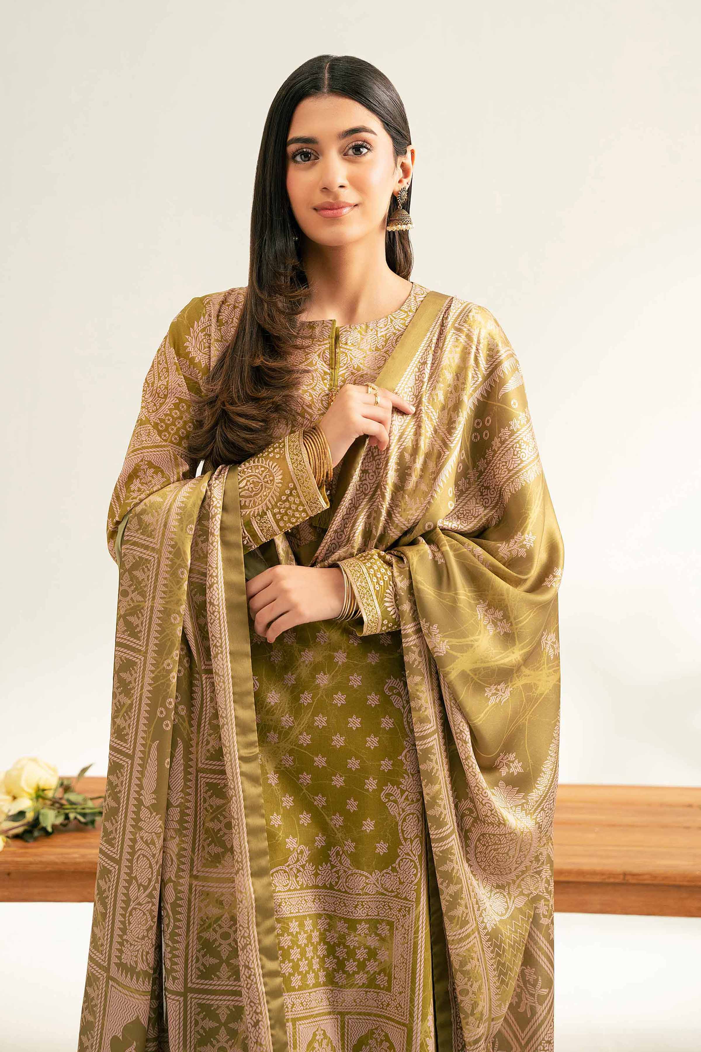 Nishat UK - Green Embroidered Lawn 3 Pieces unstitched suit