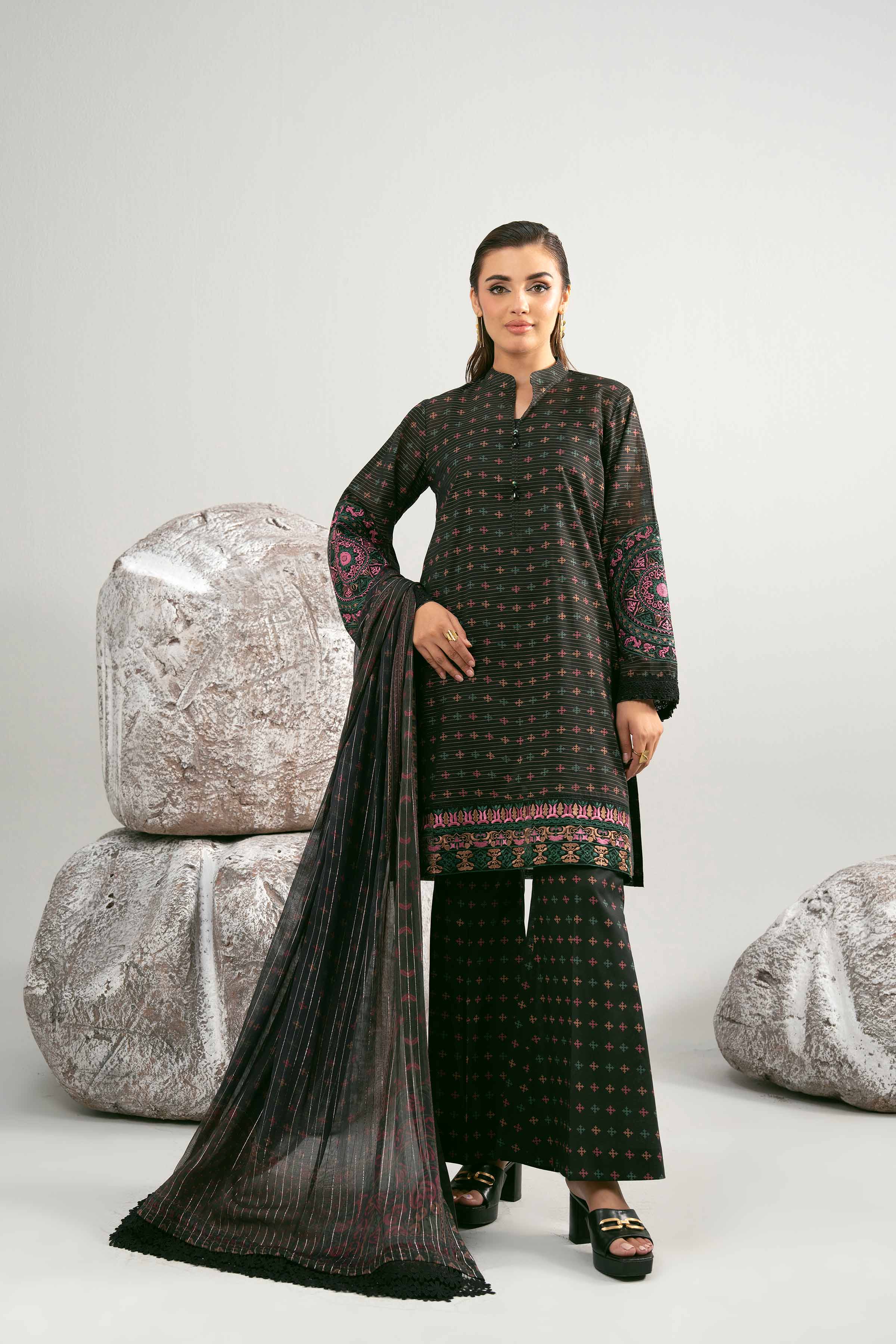 Nishat UK - Black Embroidered Lawn 3 Pieces unstitched suit