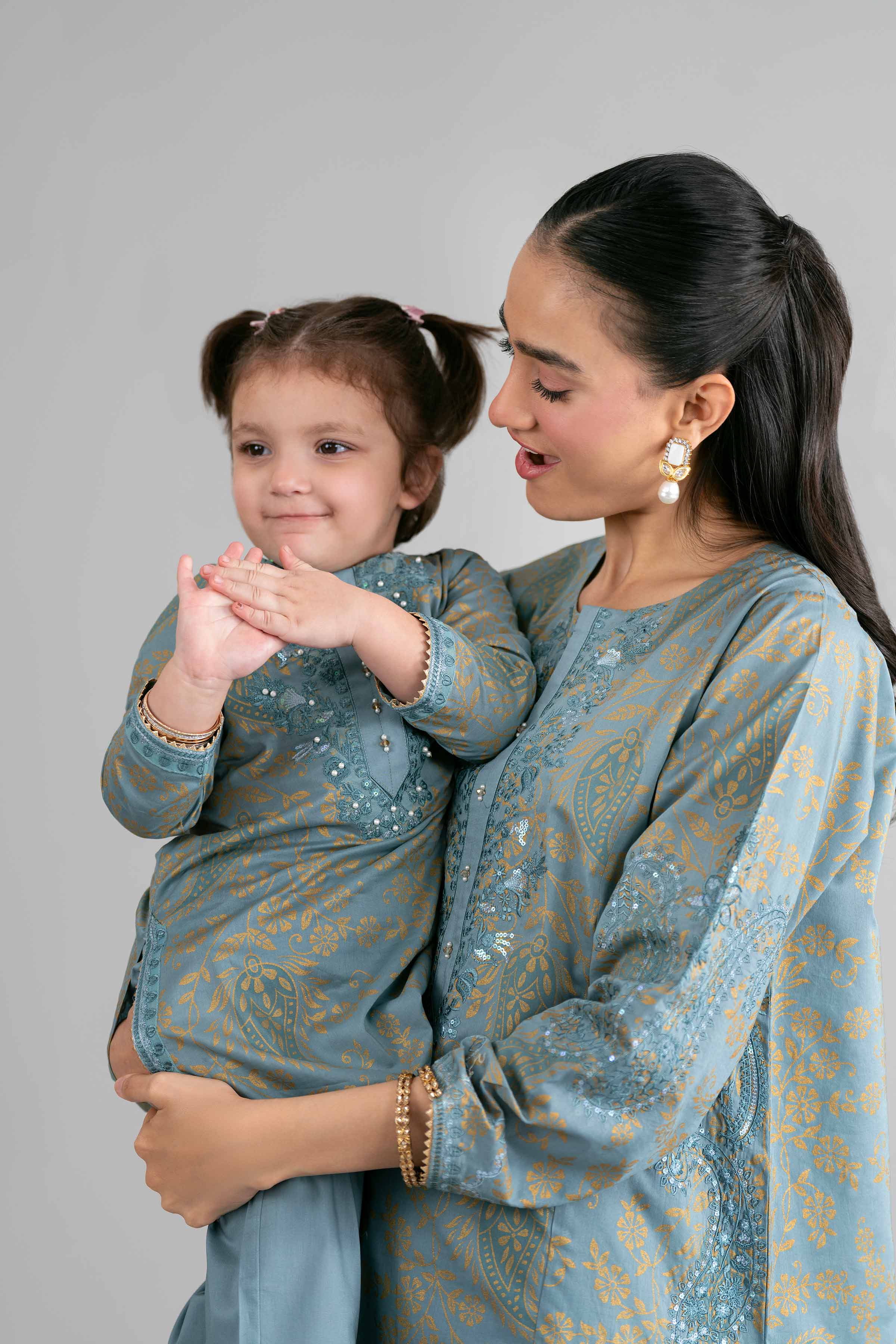 Nishat UK - Blue Embroidered Lawn 2-piece ready to wear Dress