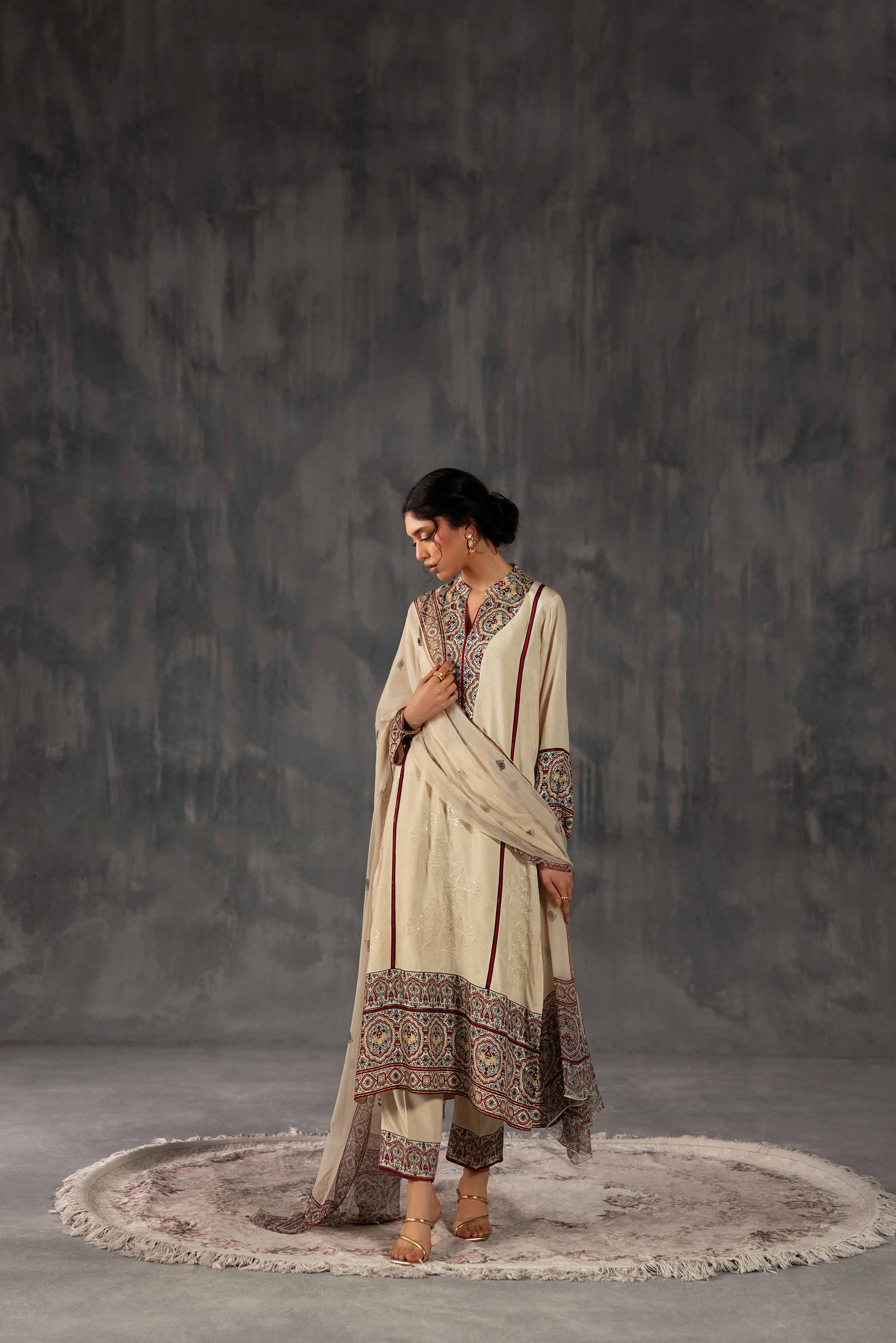 Nishat UK - Off White Embroidered Silk 3 Pieces ready To Wear luxury Suit