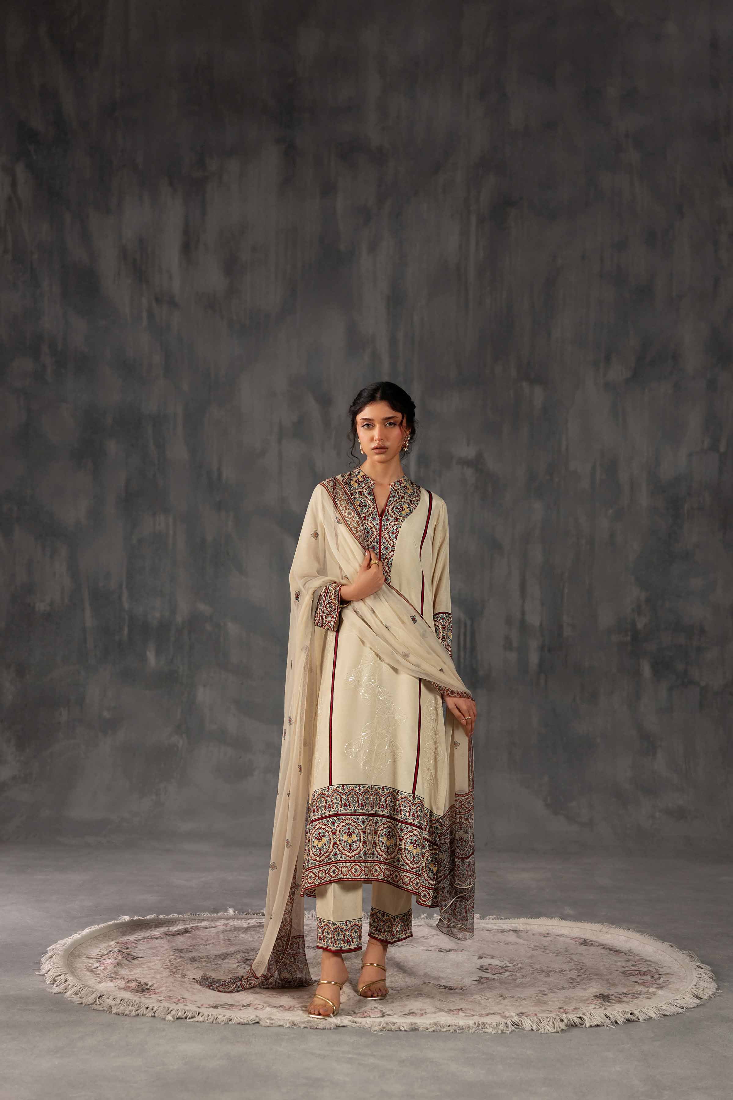Nishat UK - Off White Embroidered Silk 3 Pieces ready To Wear luxury Suit