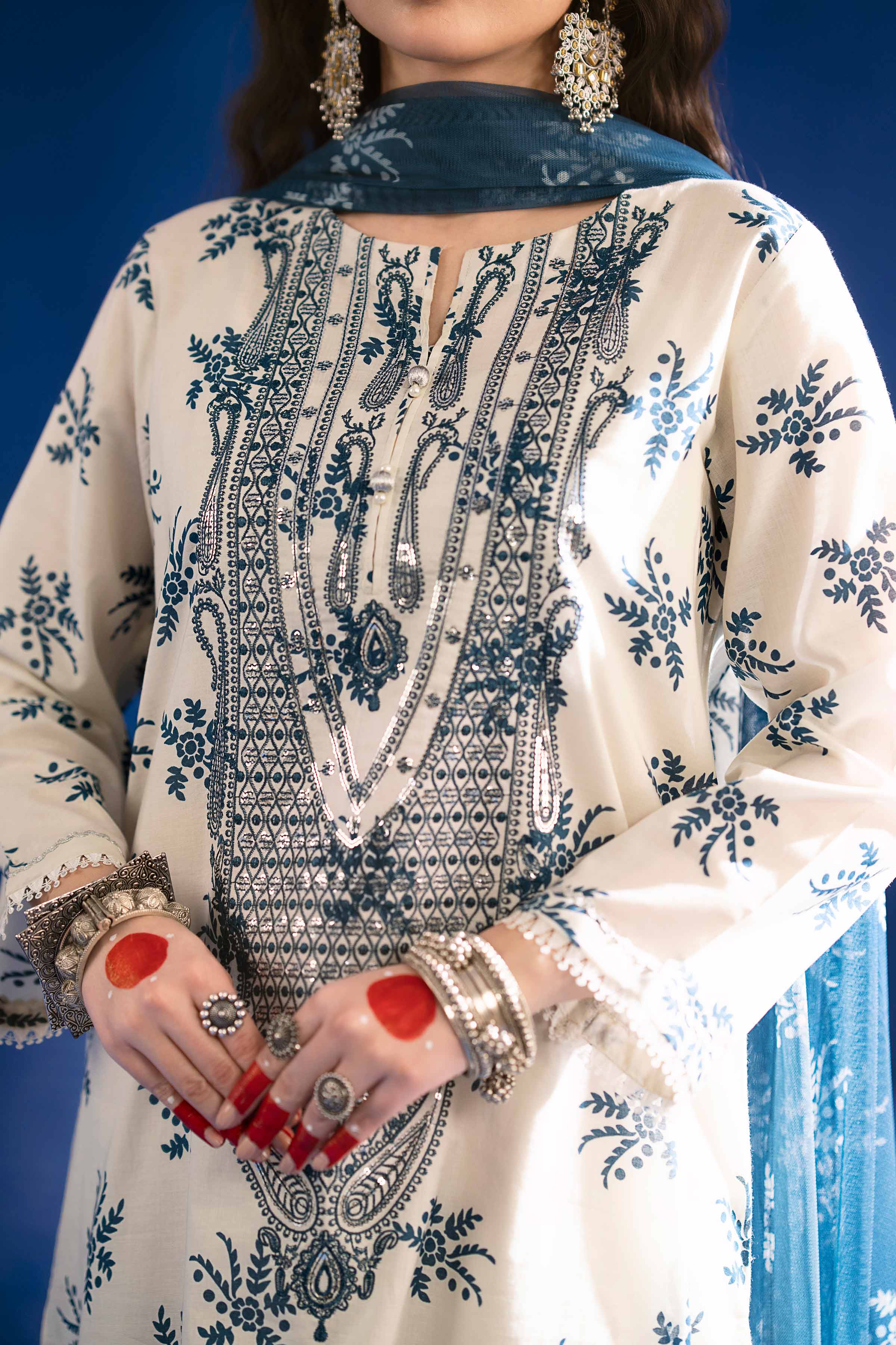 NishatUK - White Embroidered  Lawn 3-piece ready to wear Suit