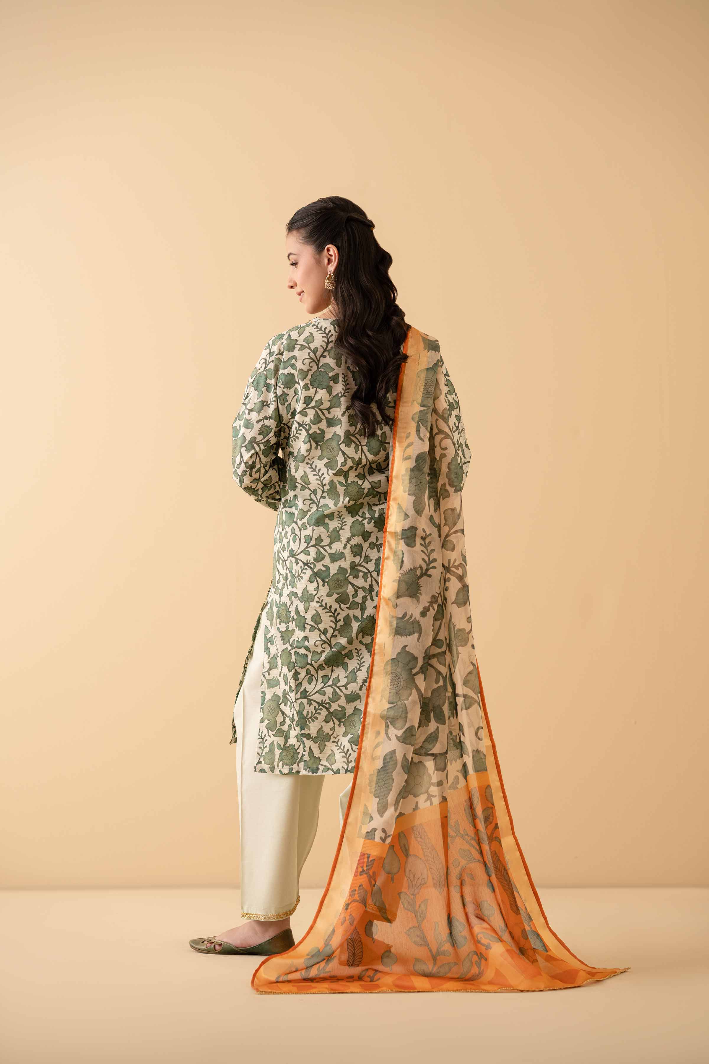 NishatUK - Green Printed Lawn 3-piece ready to wear Suit